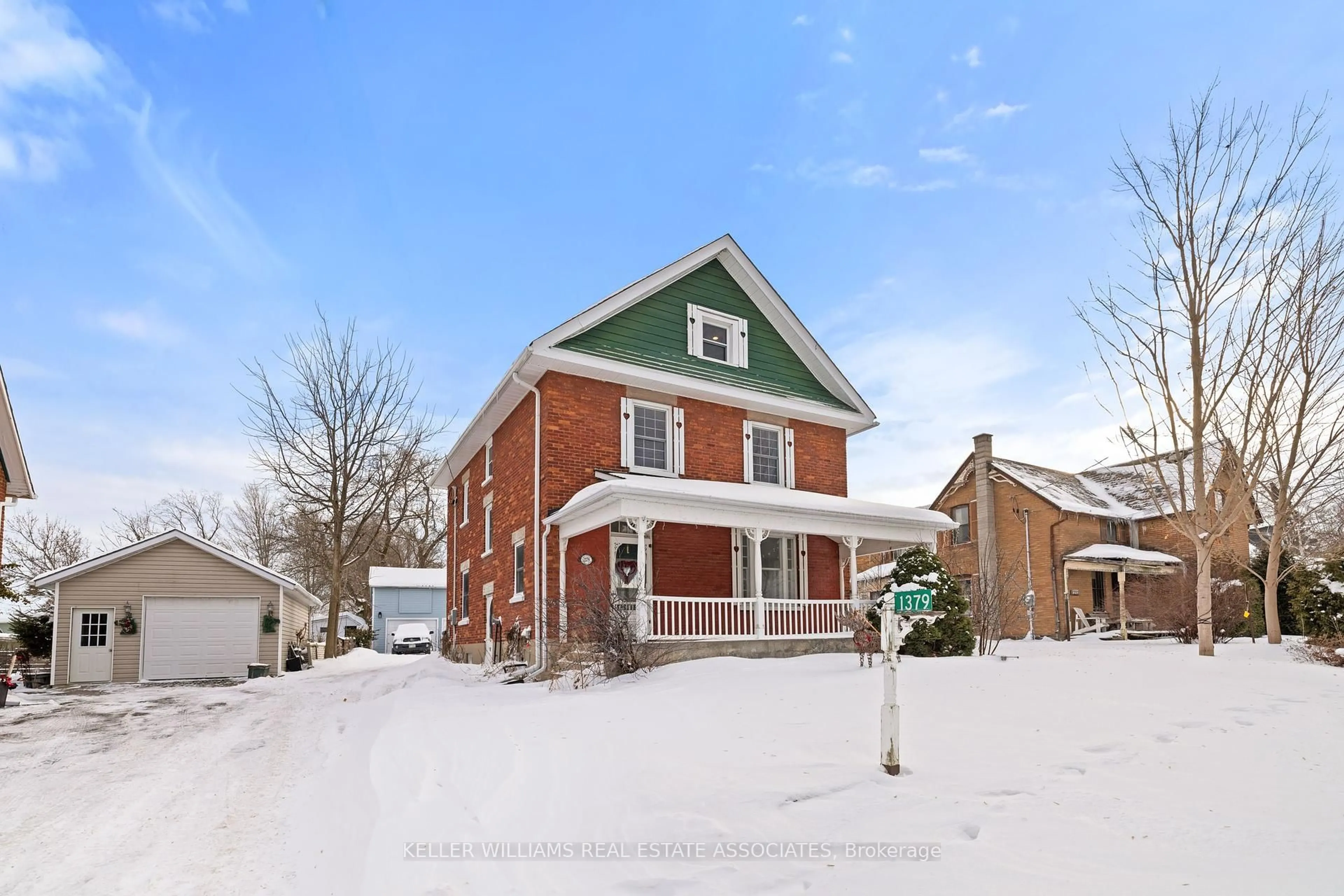 Home with brick exterior material, street for 1379 Killarney Beach Rd, Innisfil Ontario L0L 1W0