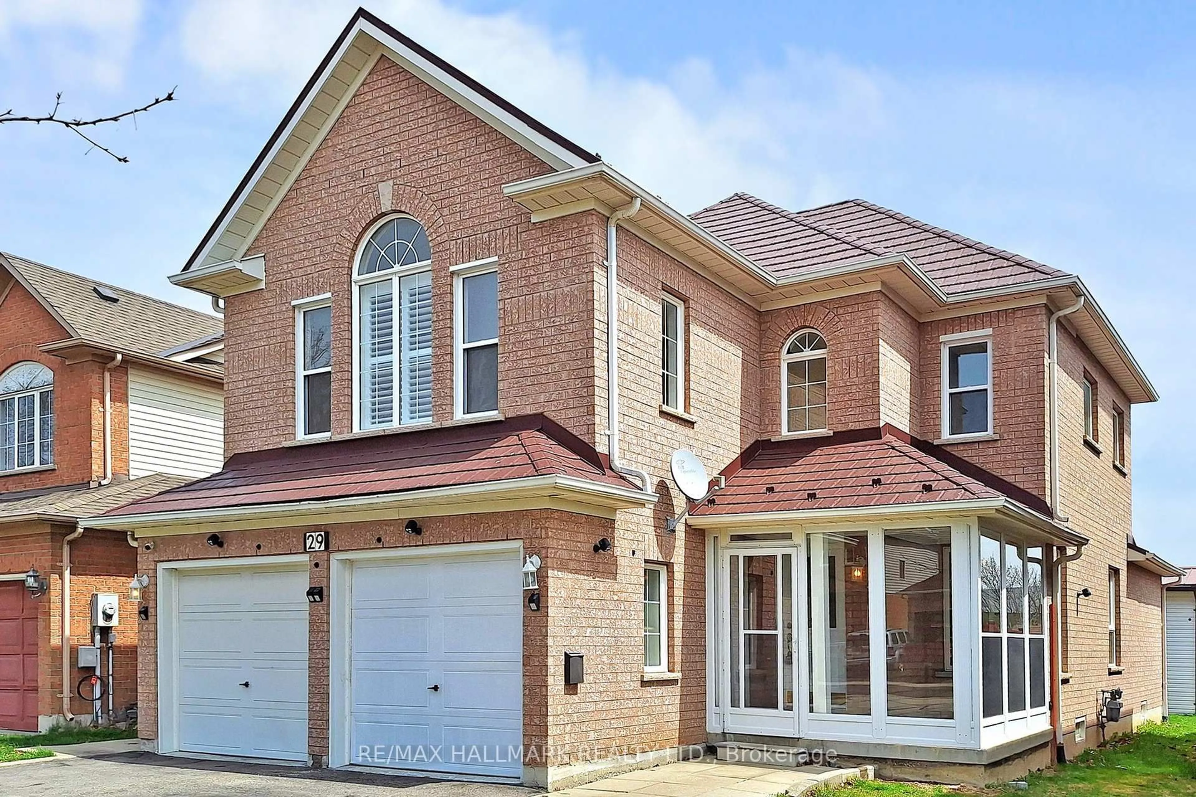 Home with brick exterior material, street for 29 Burnaby Dr, Georgina Ontario L4P 3Z1