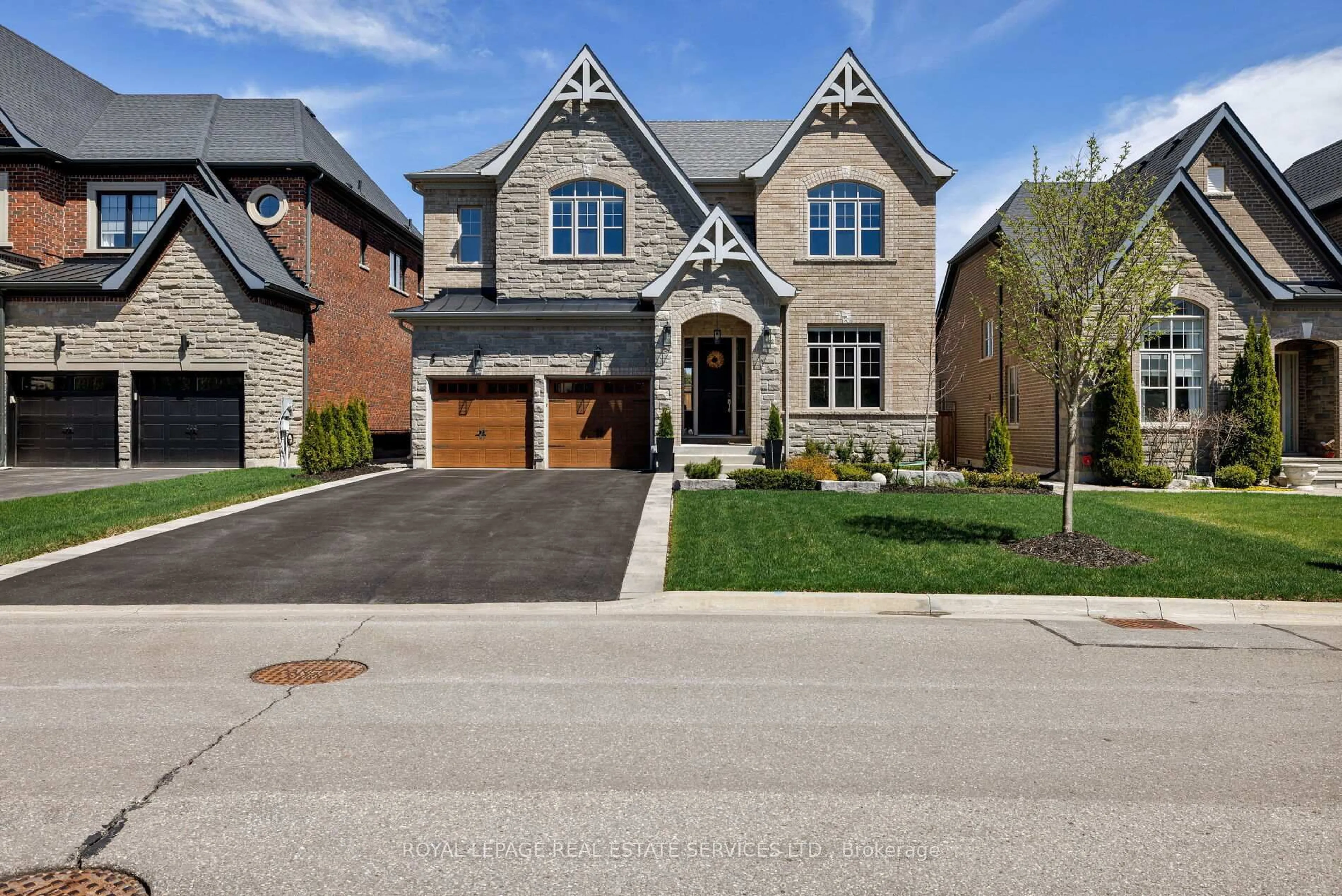 Home with brick exterior material, street for 30 Britnell Crt, King Ontario L7B 0P2