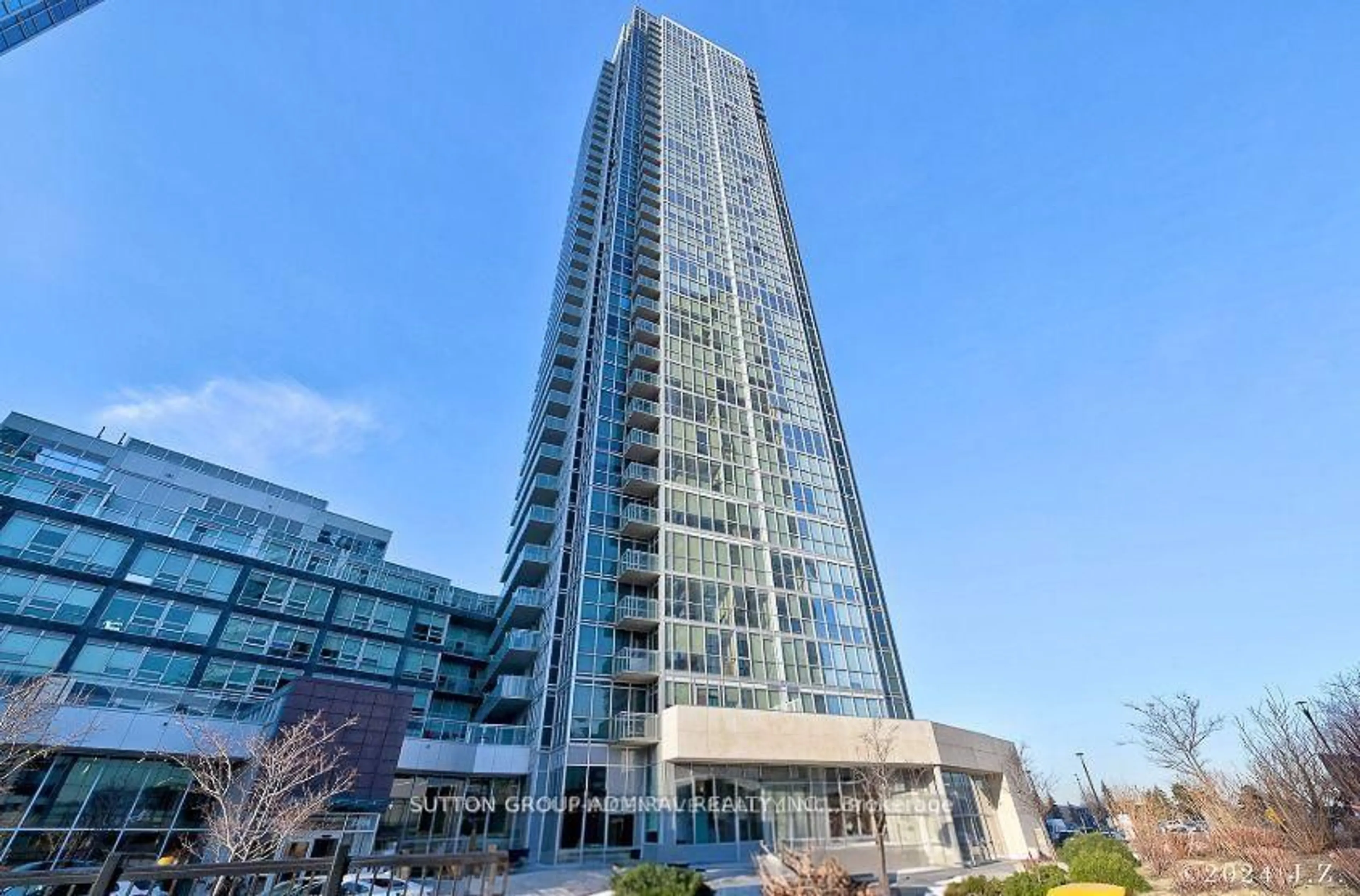 Indoor foyer for 2908 Highway 7 N/A #1101, Vaughan Ontario L4K 0K5