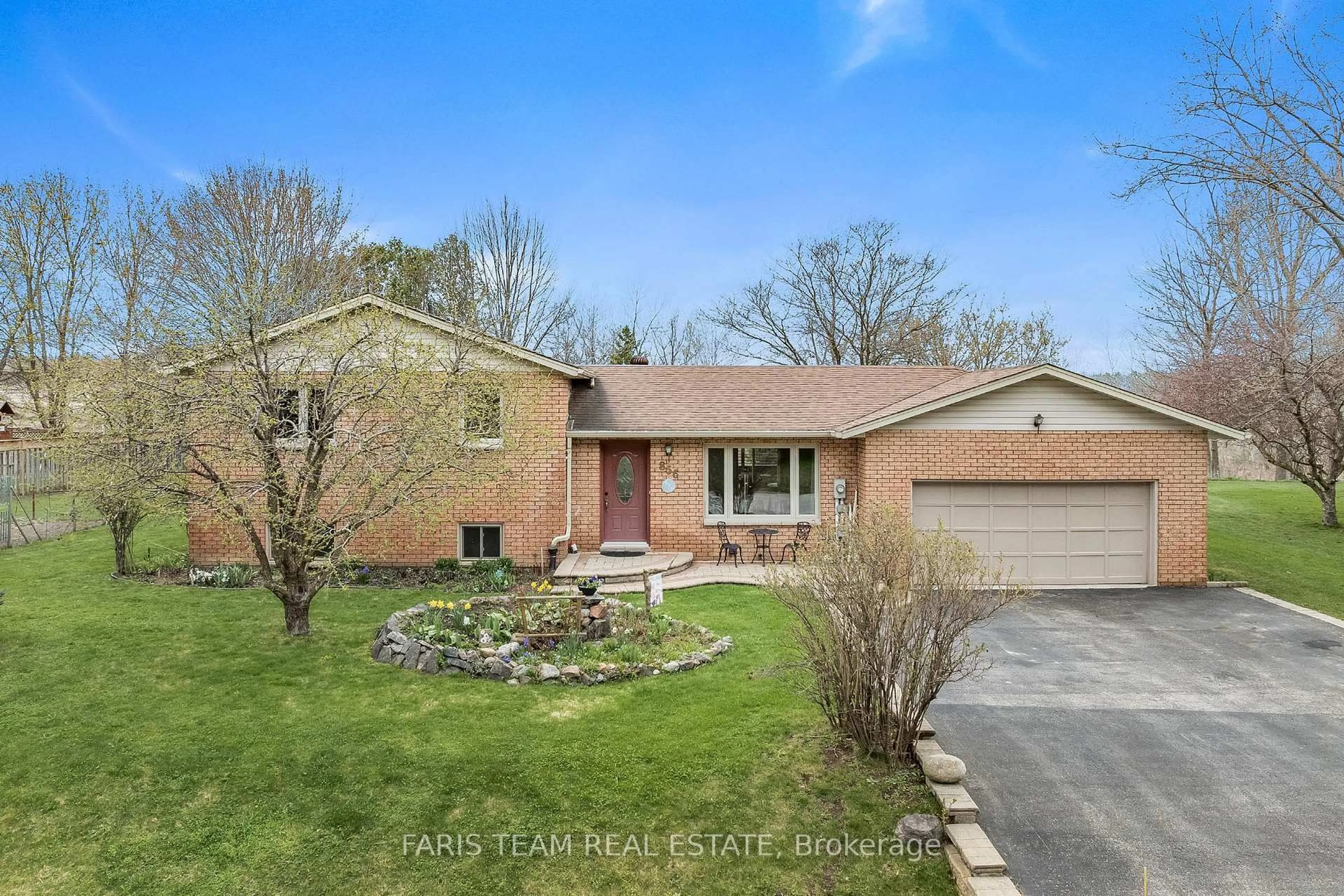 Home with brick exterior material, street for 856 Church Dr, Innisfil Ontario L0L 1K0