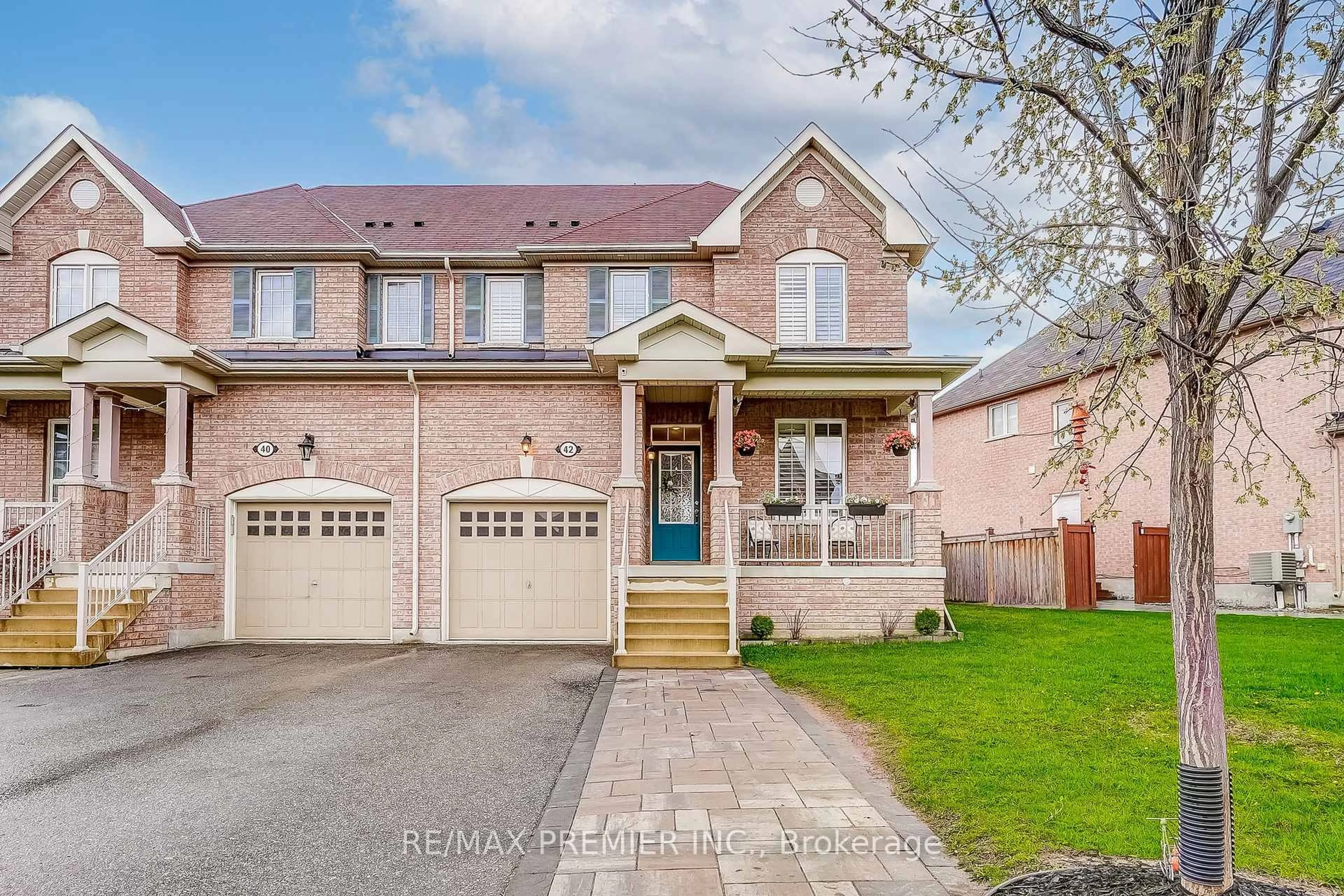 Home with brick exterior material, street for 42 Jackson Dr, New Tecumseth Ontario L0G 1W0