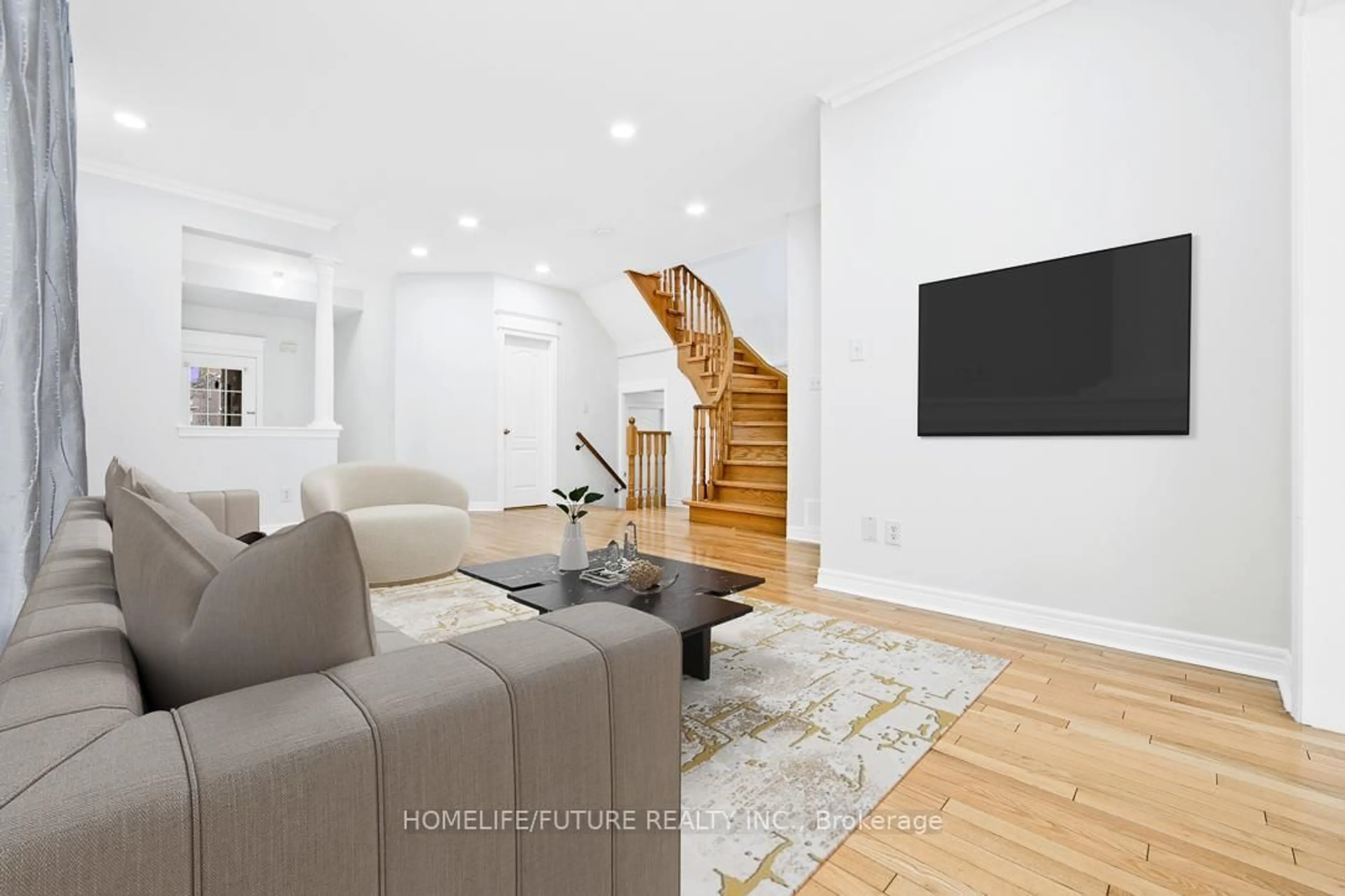 Living room with furniture, unknown for 294 Mcbride Cres, Newmarket Ontario L3X 2W3