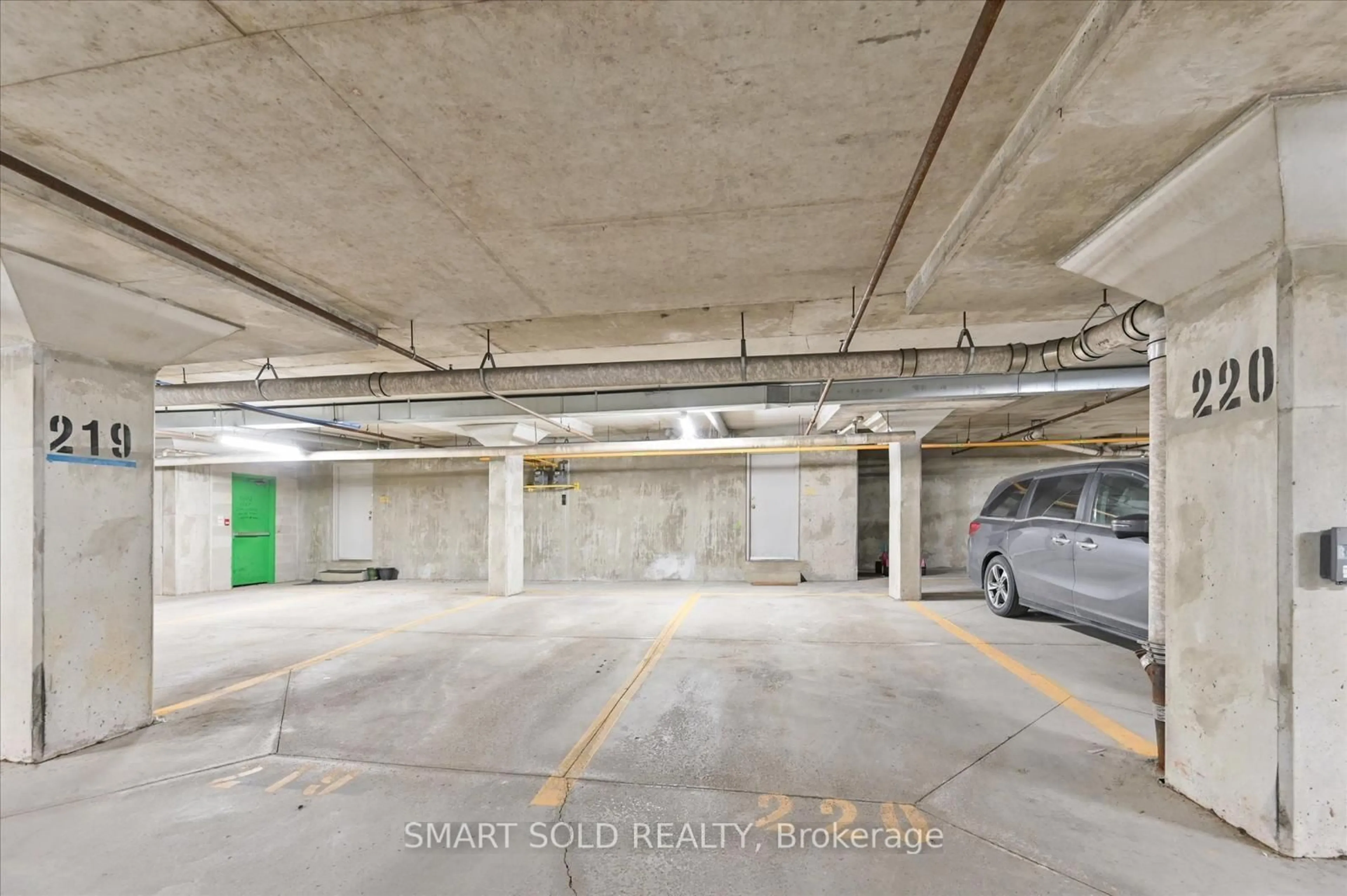 Parking for 18 Clark Ave #152, Vaughan Ontario L4J 8H1