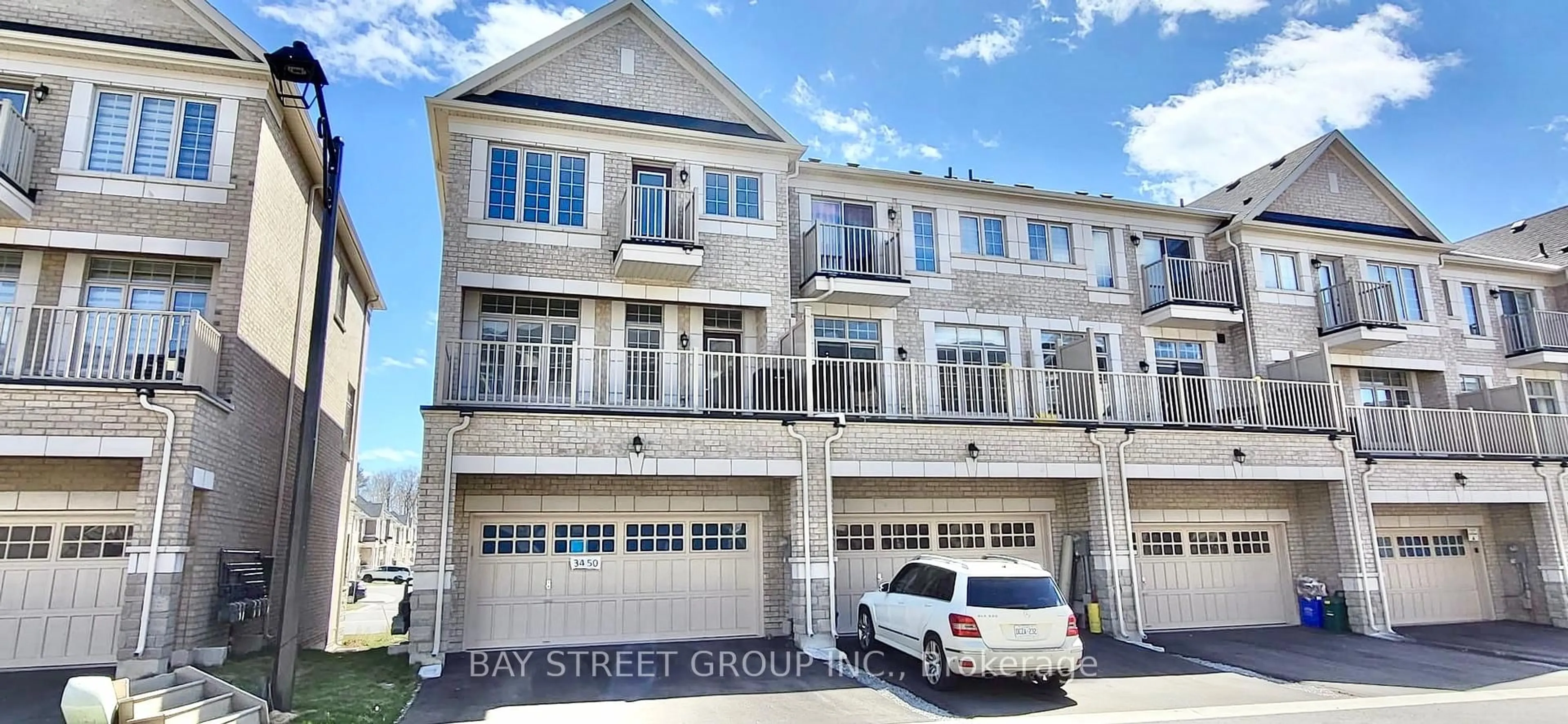 Unknown for 3450 Denison St, Markham Ontario L3S 0E9