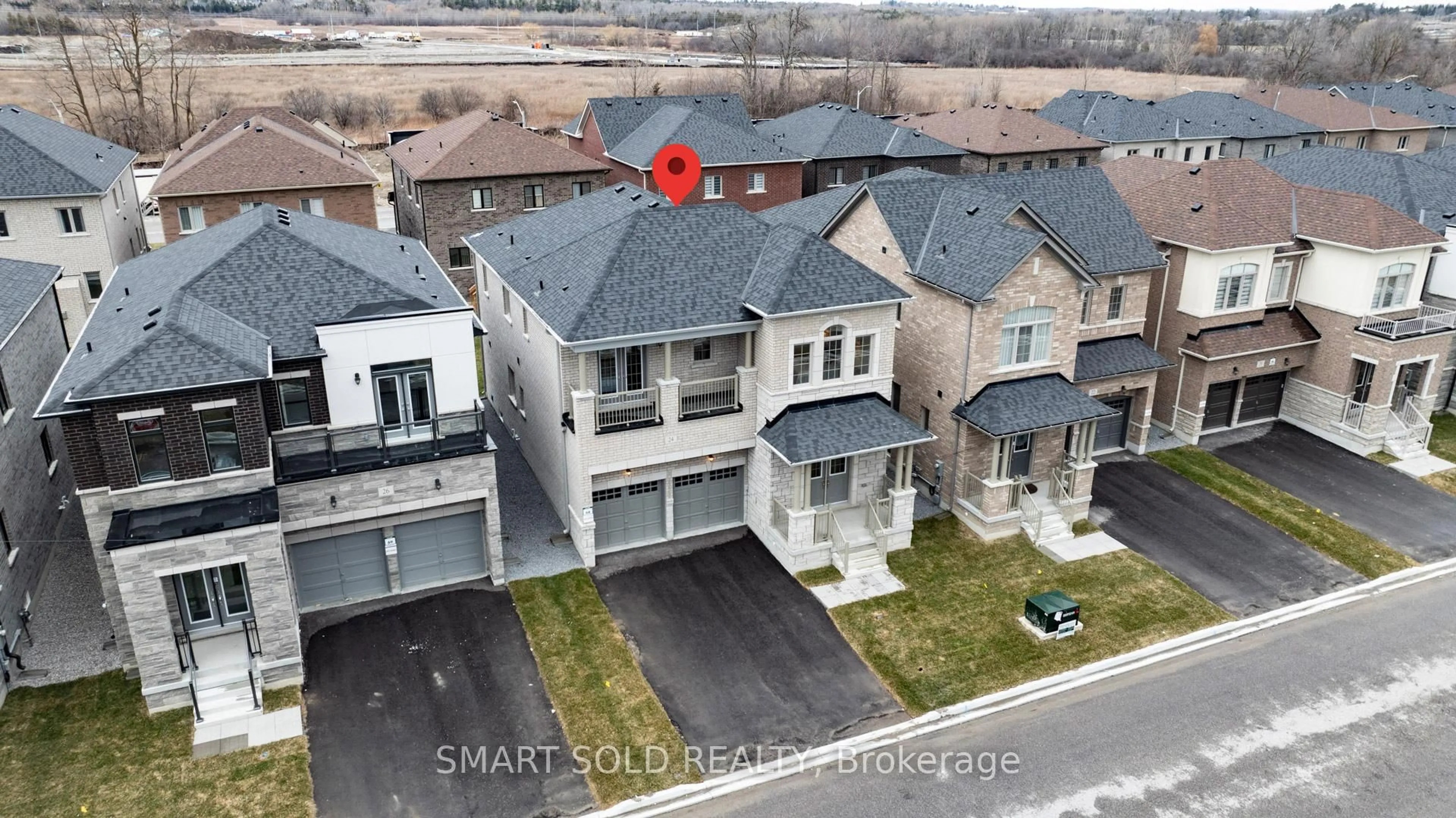 A pic from outside/outdoor area/front of a property/back of a property/a pic from drone, street for 24 Current Dr, Richmond Hill Ontario L4S 0M5