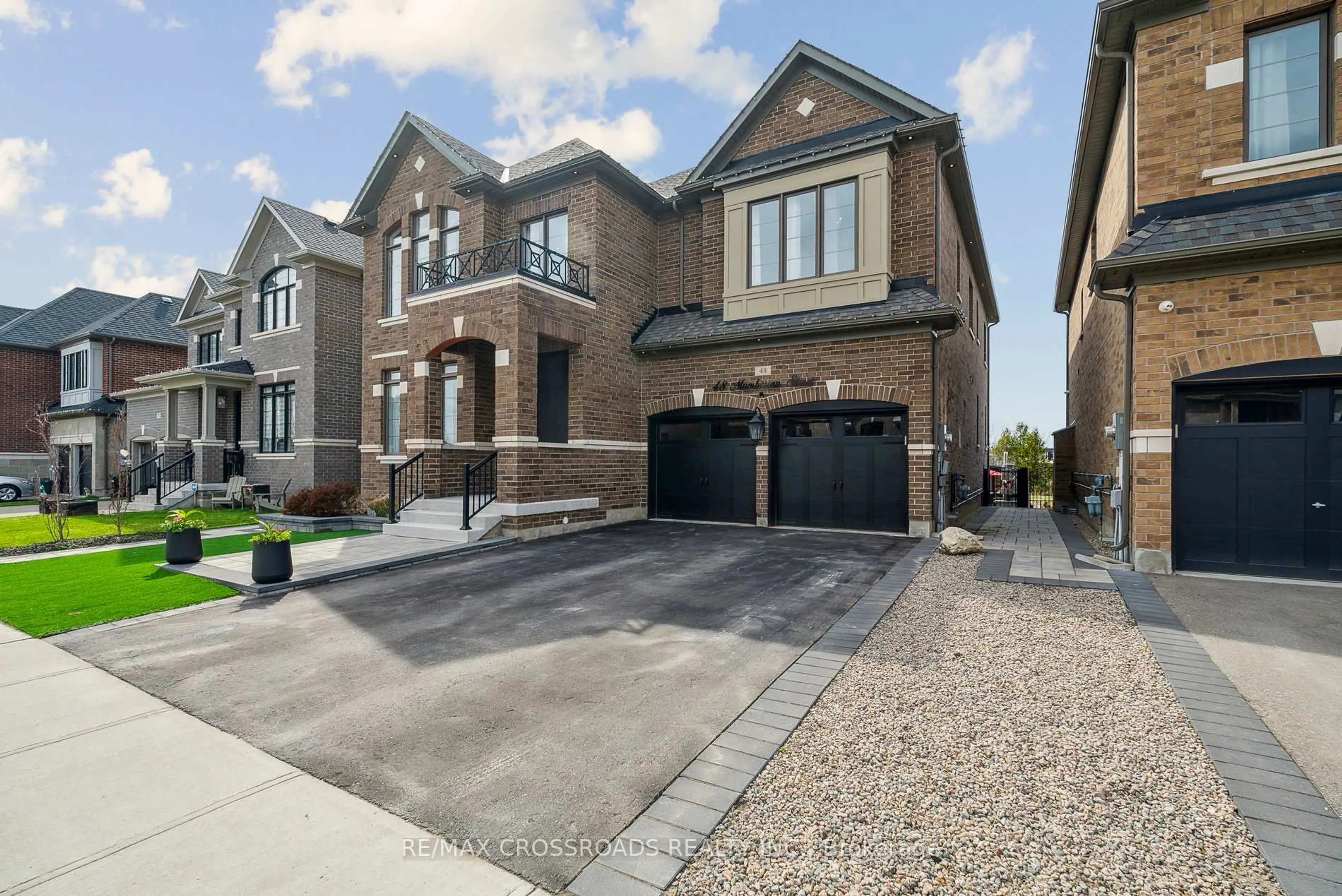 Home with brick exterior material, street for 48 Mumberson St, Innisfil Ontario L0L 1L0
