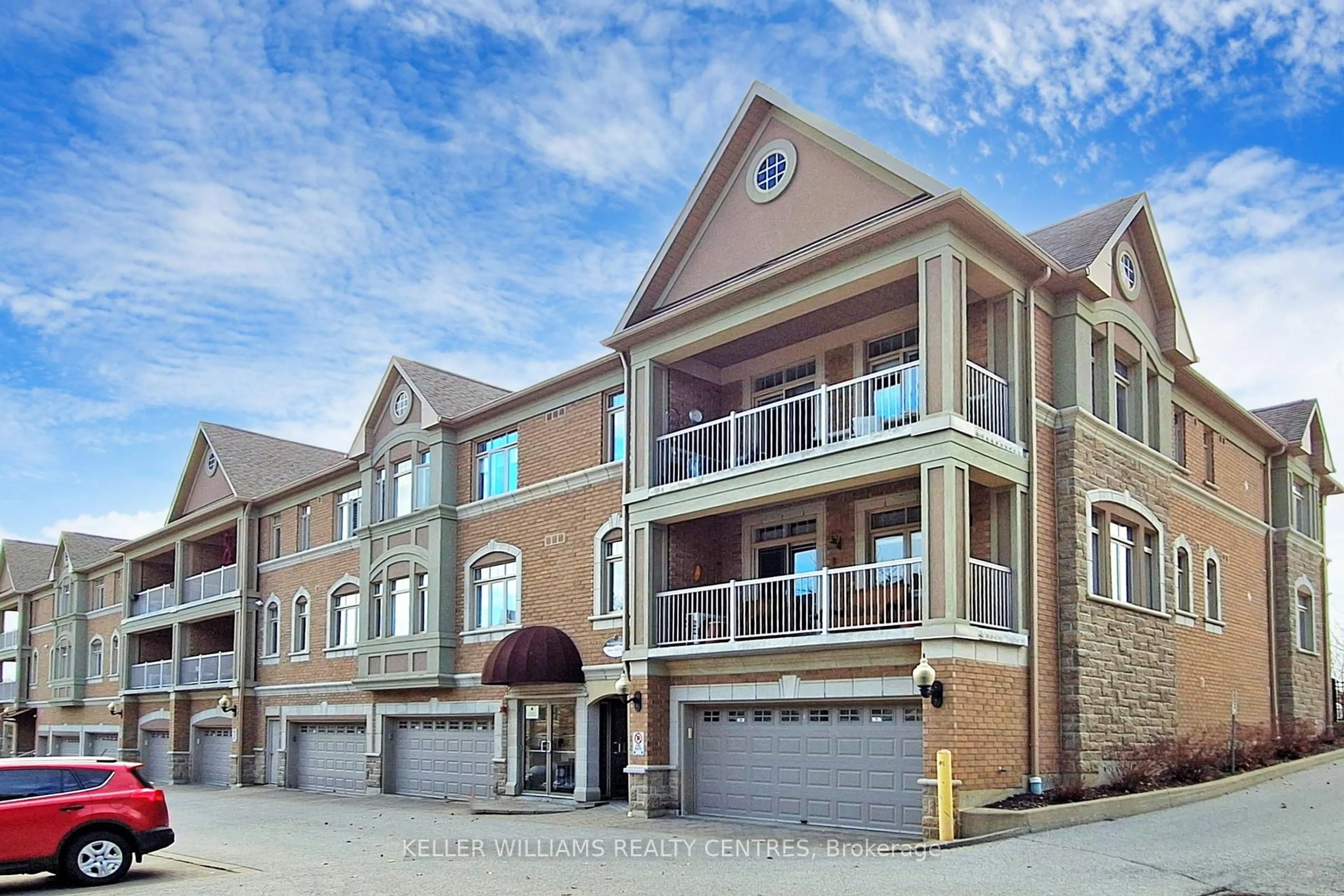 Home with brick exterior material, street for 2 Briar Hill Hts #302, New Tecumseth Ontario L9R 2H6