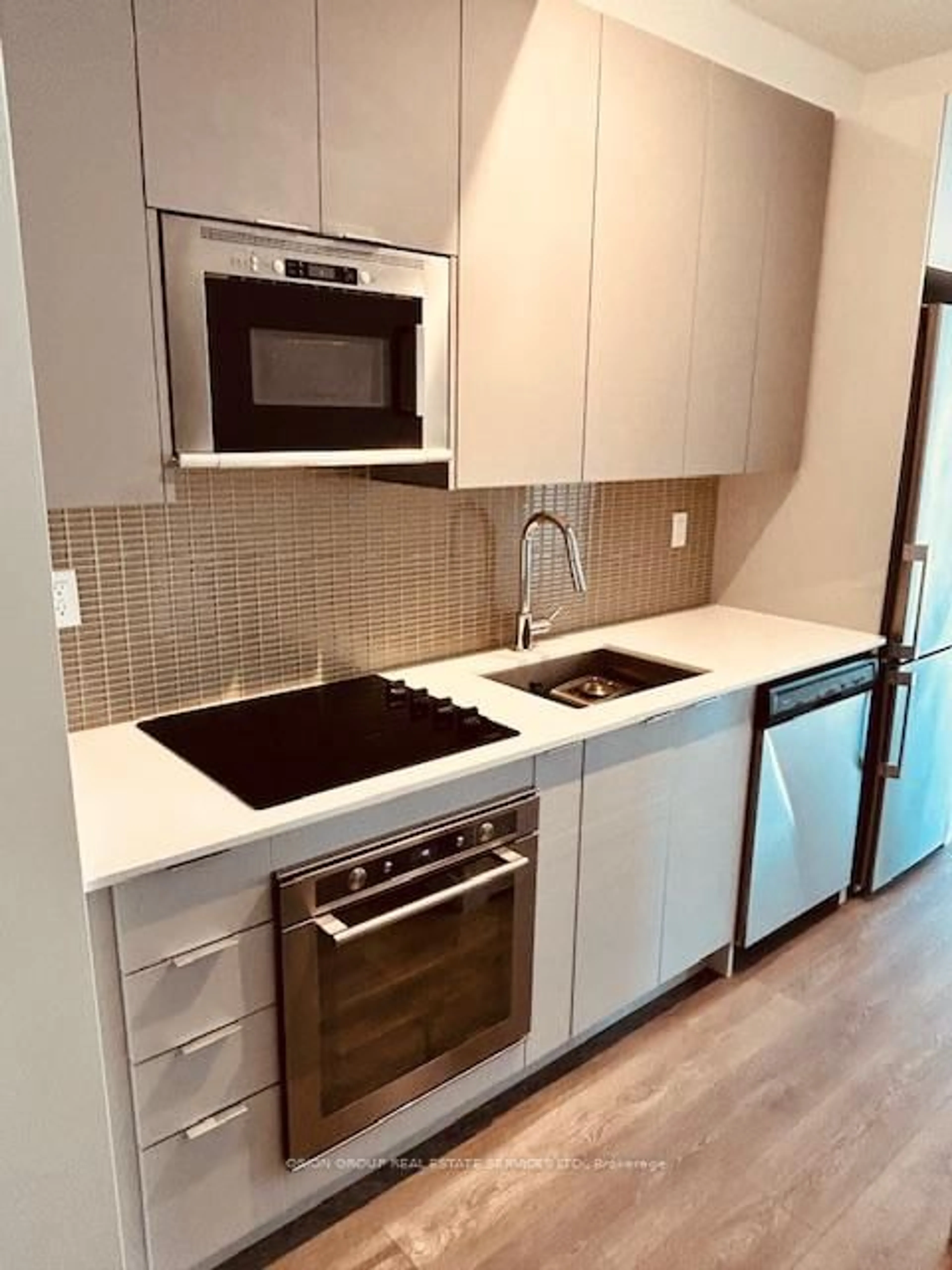 Standard kitchen, unknown for 2908 Highway 7 Rd #2006, Vaughan Ontario L4K 0K5