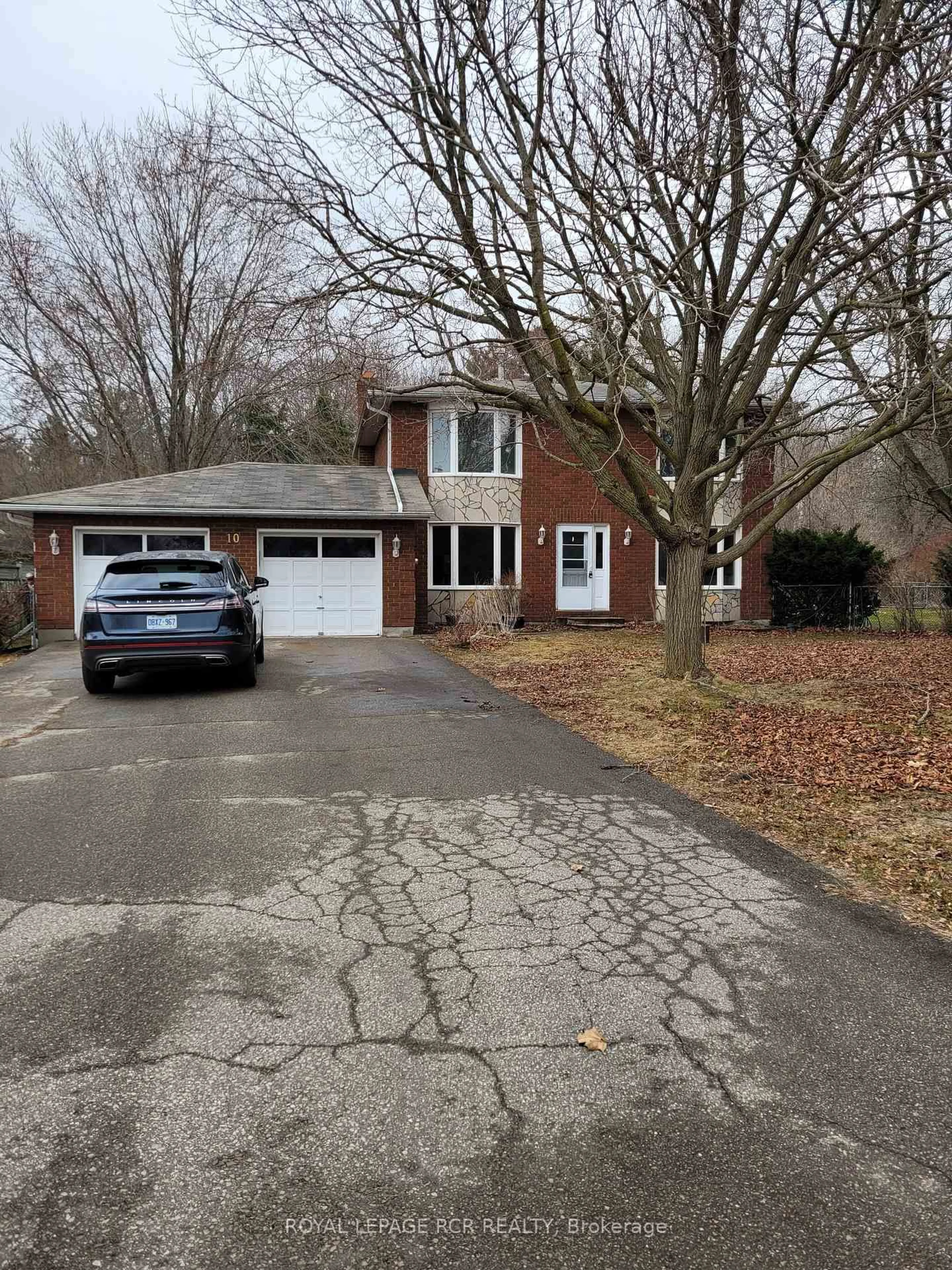 Unknown for 10 Lepard Cres, East Gwillimbury Ontario L9N 1G3