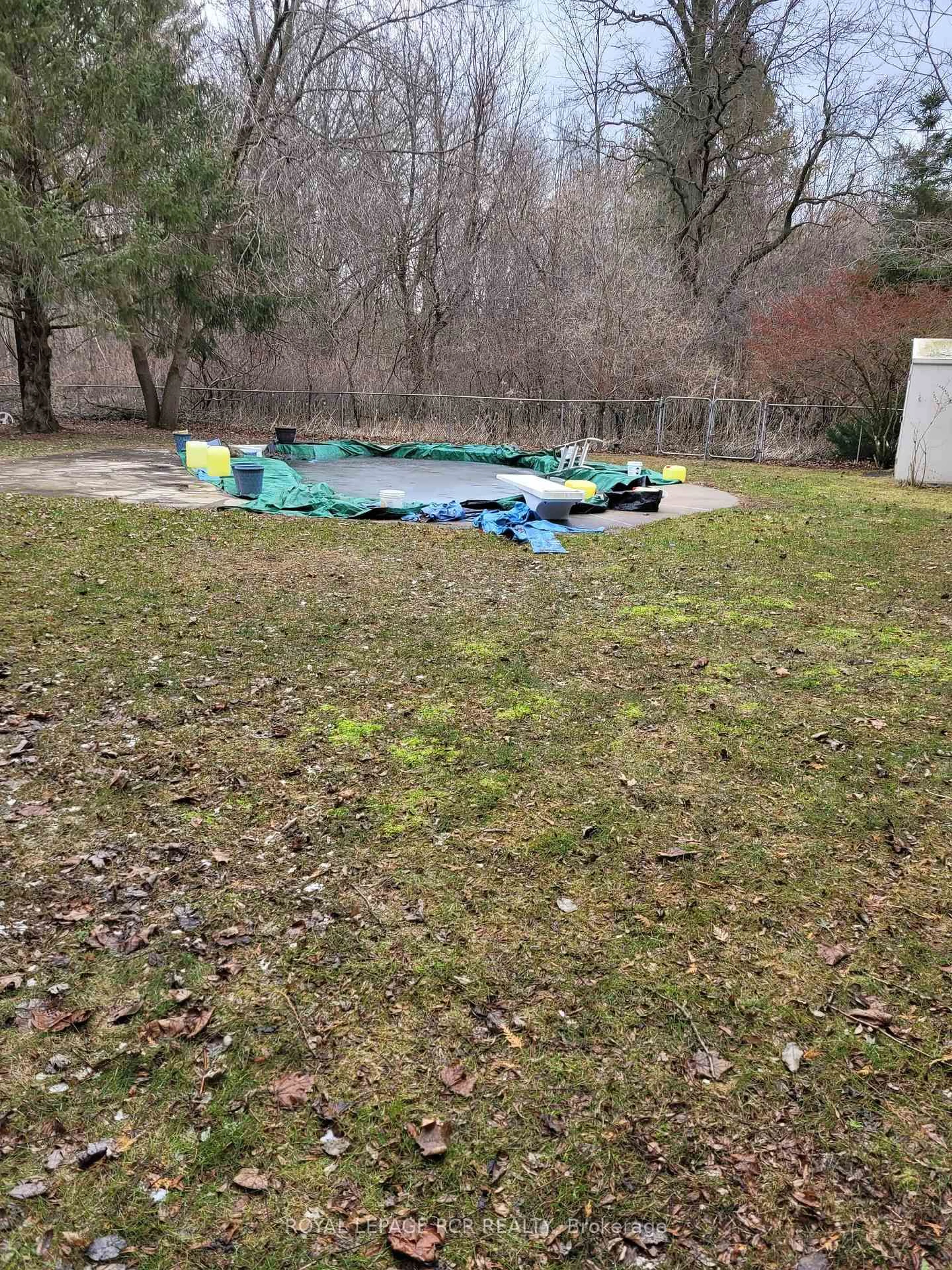 A pic of a room for 10 Lepard Cres, East Gwillimbury Ontario L9N 1G3