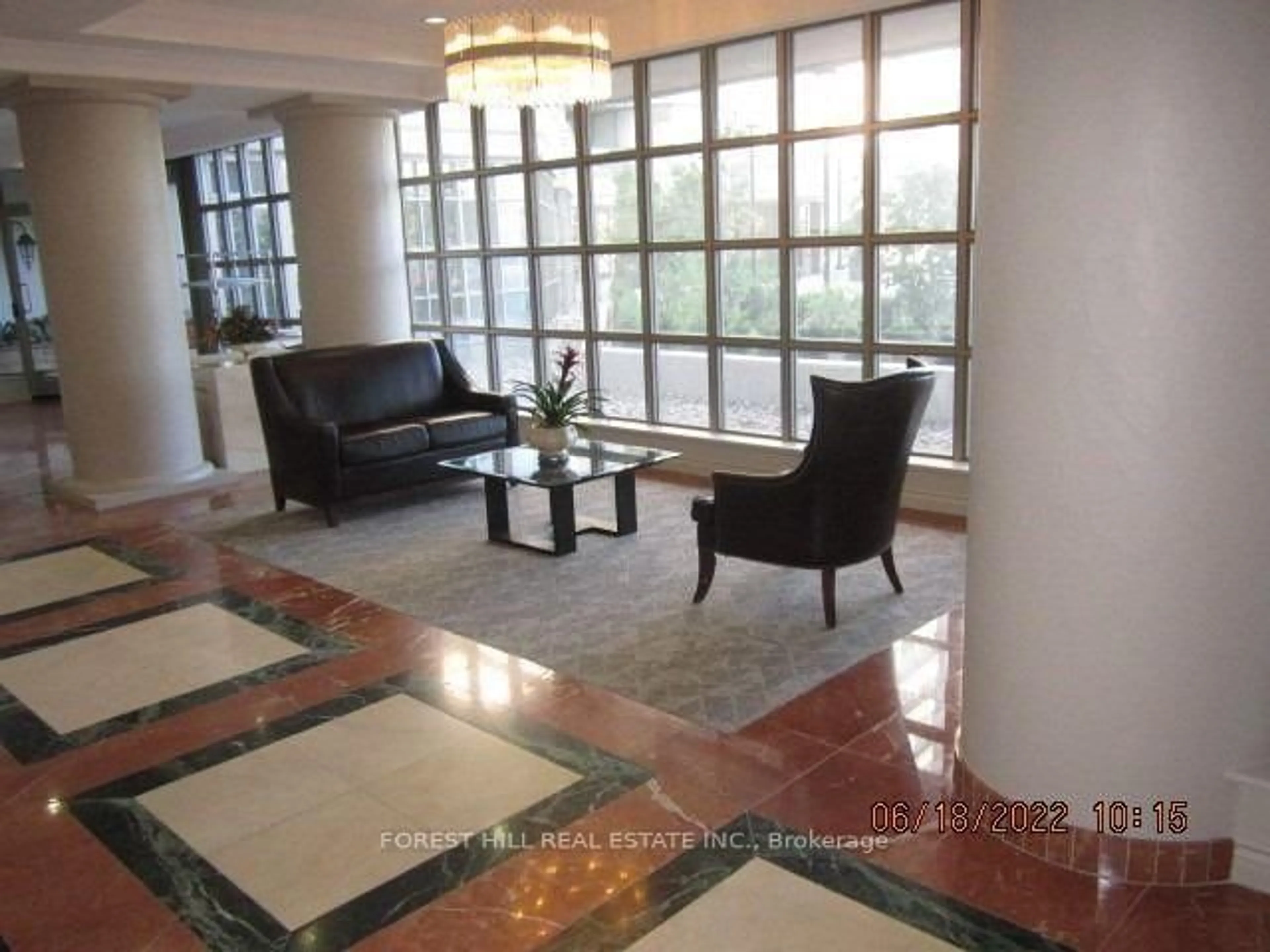 Lobby for 11 Townsgate Dr #1008, Vaughan Ontario L4J 8G4