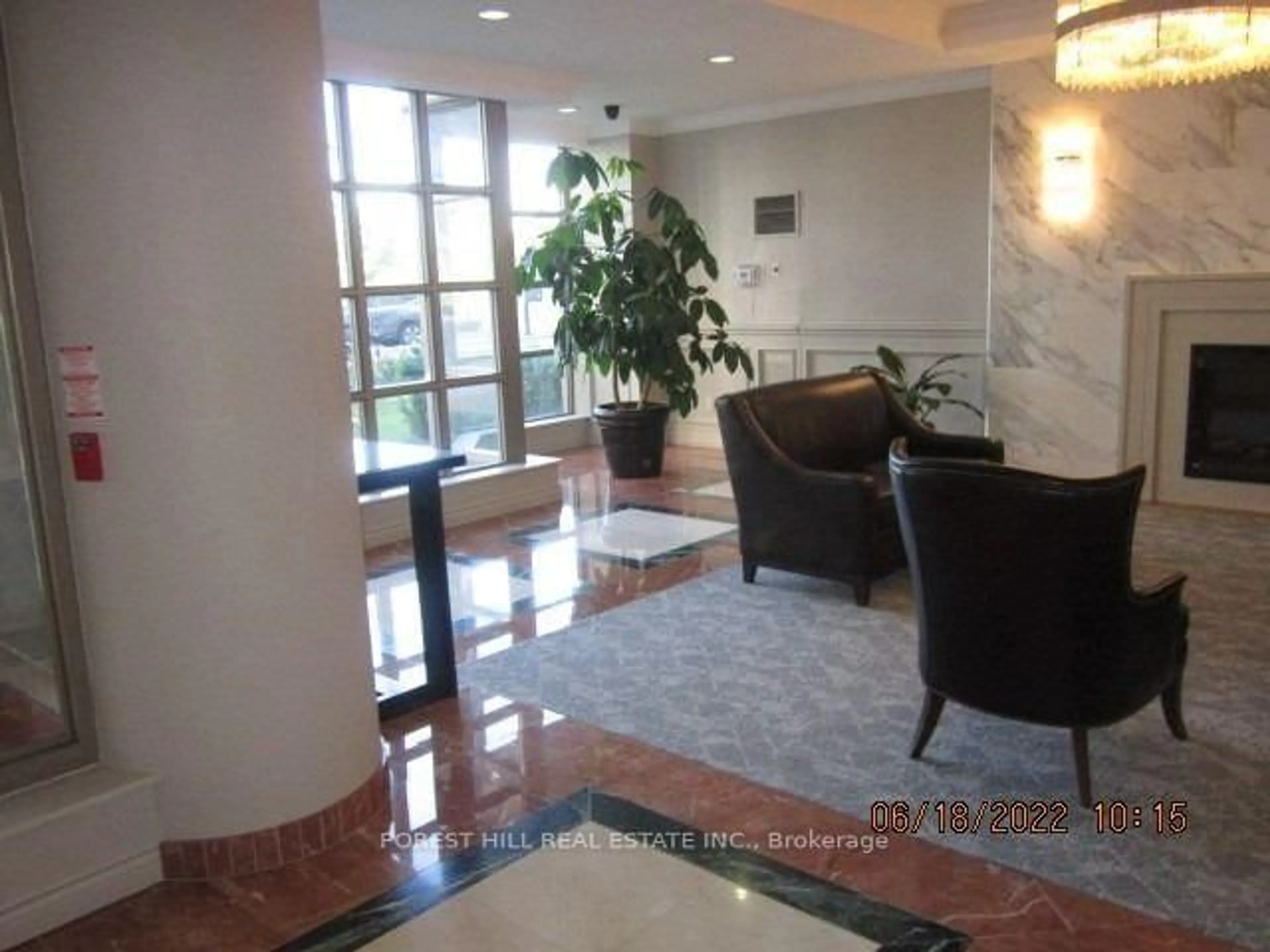 Lobby for 11 Townsgate Dr #1008, Vaughan Ontario L4J 8G4