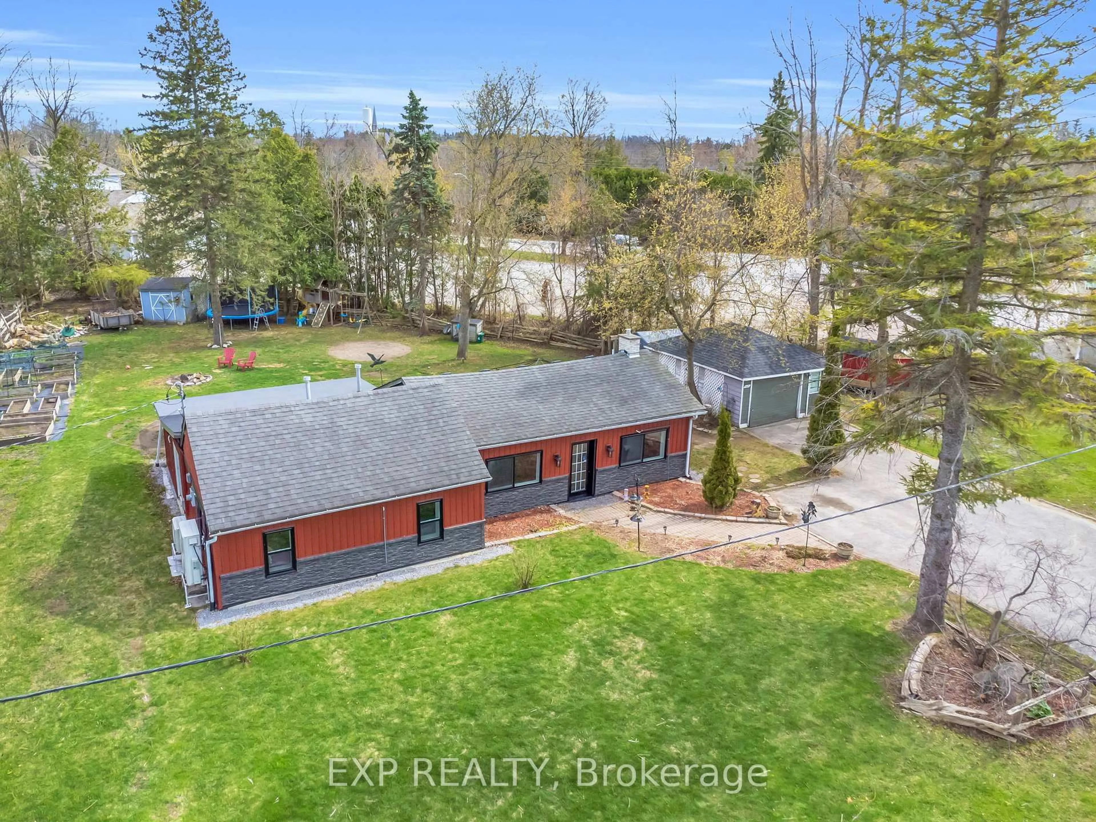 A pic from outside/outdoor area/front of a property/back of a property/a pic from drone, unknown for 409 Centre St, Brock Ontario L0K 1A0