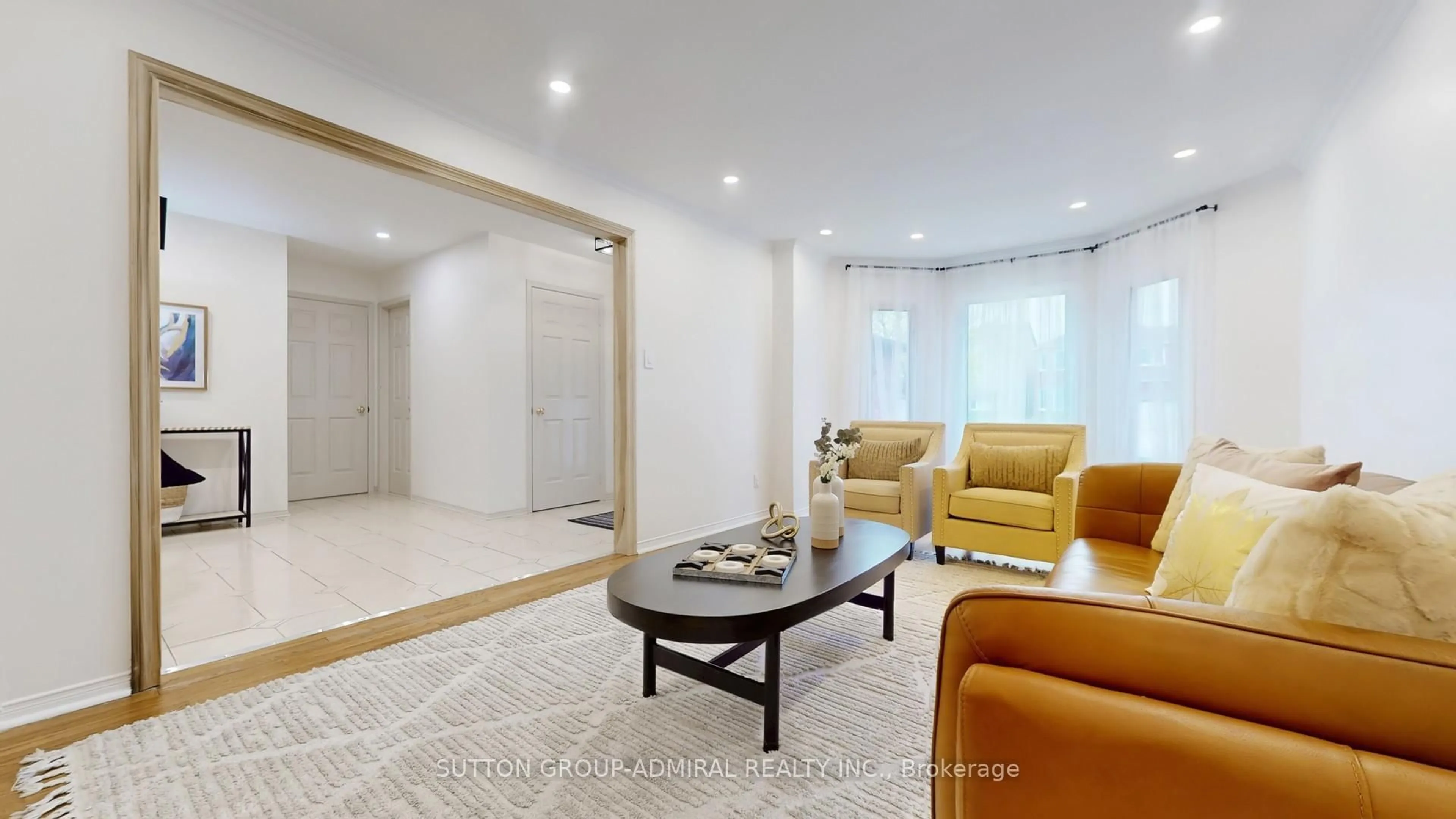 Living room with furniture, unknown for 61 Janesville Rd, Vaughan Ontario L4J 7A1