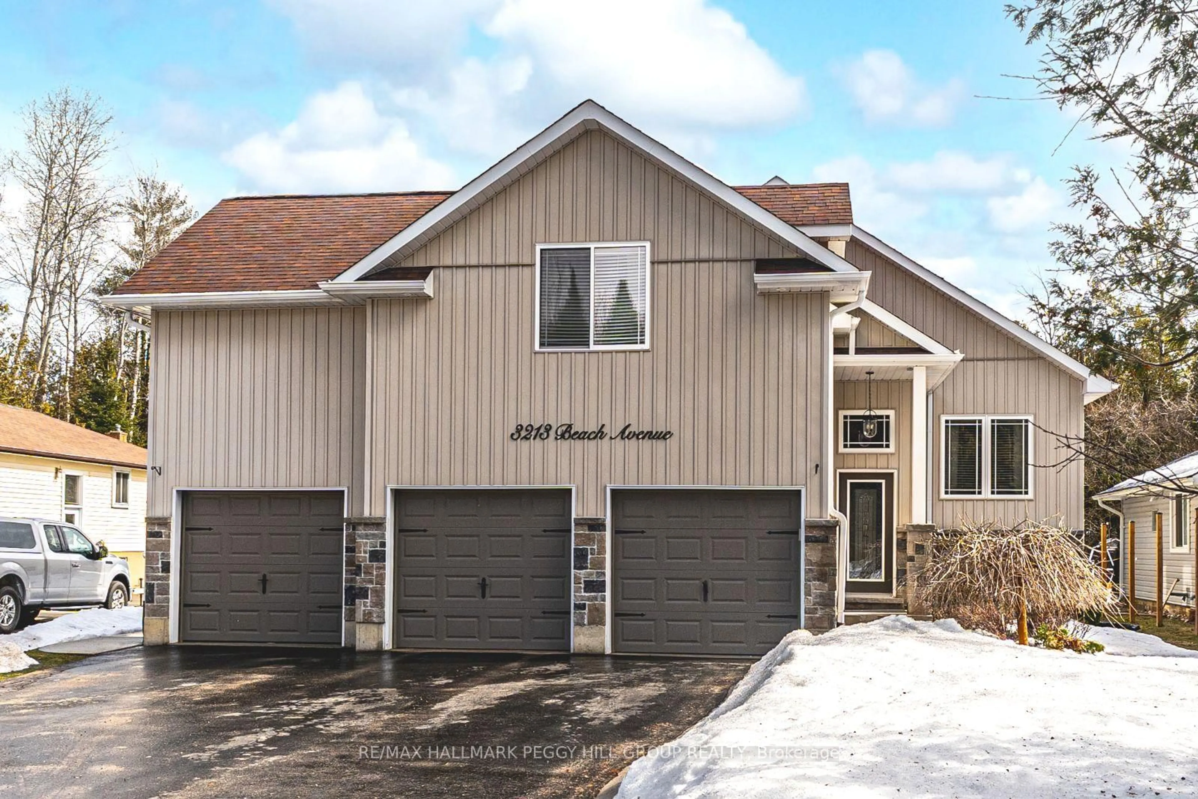 Unknown for 3213 Beach Ave, Innisfil Ontario L9S 2K6
