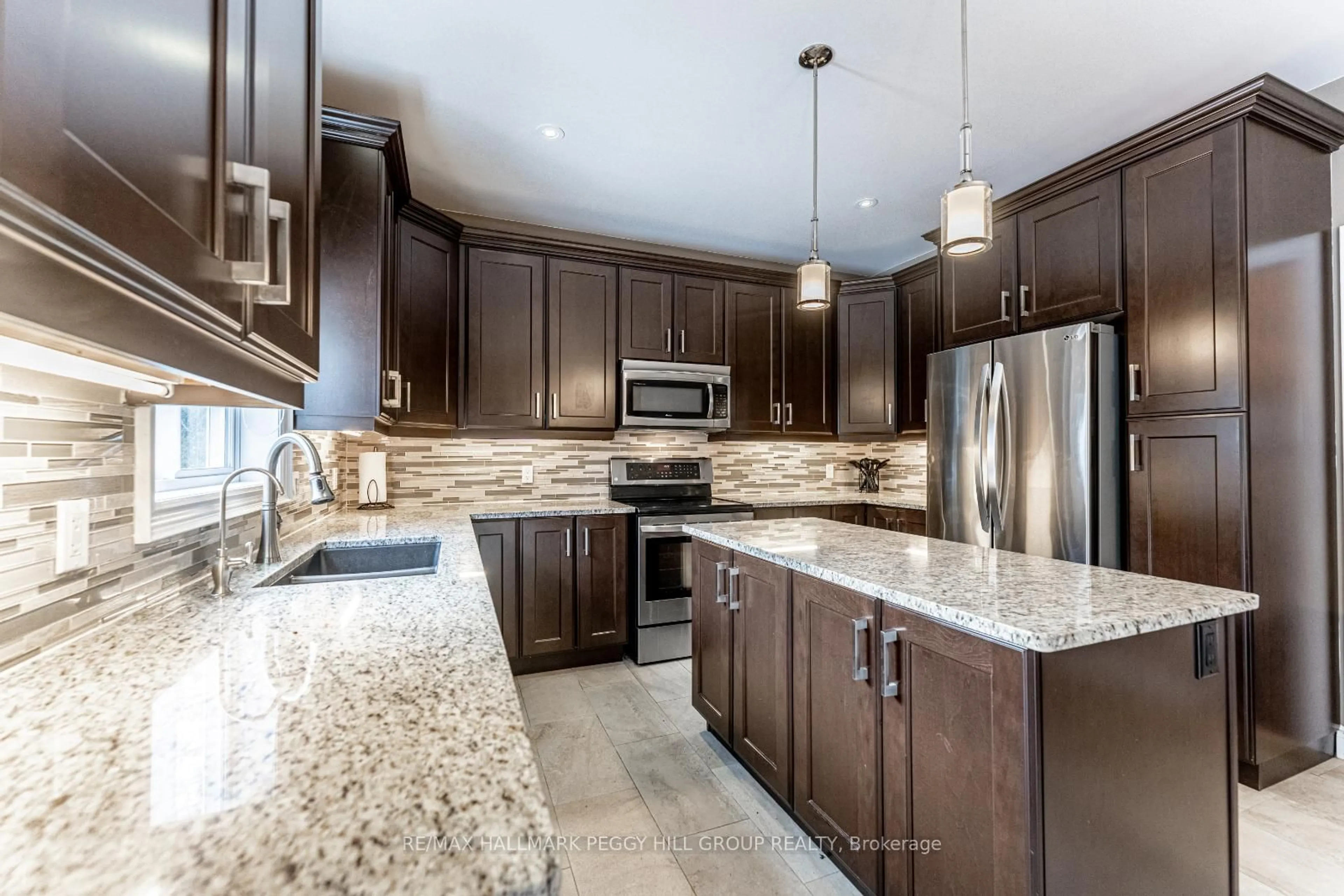 Contemporary kitchen, ceramic/tile floor for 3213 Beach Ave, Innisfil Ontario L9S 2K6
