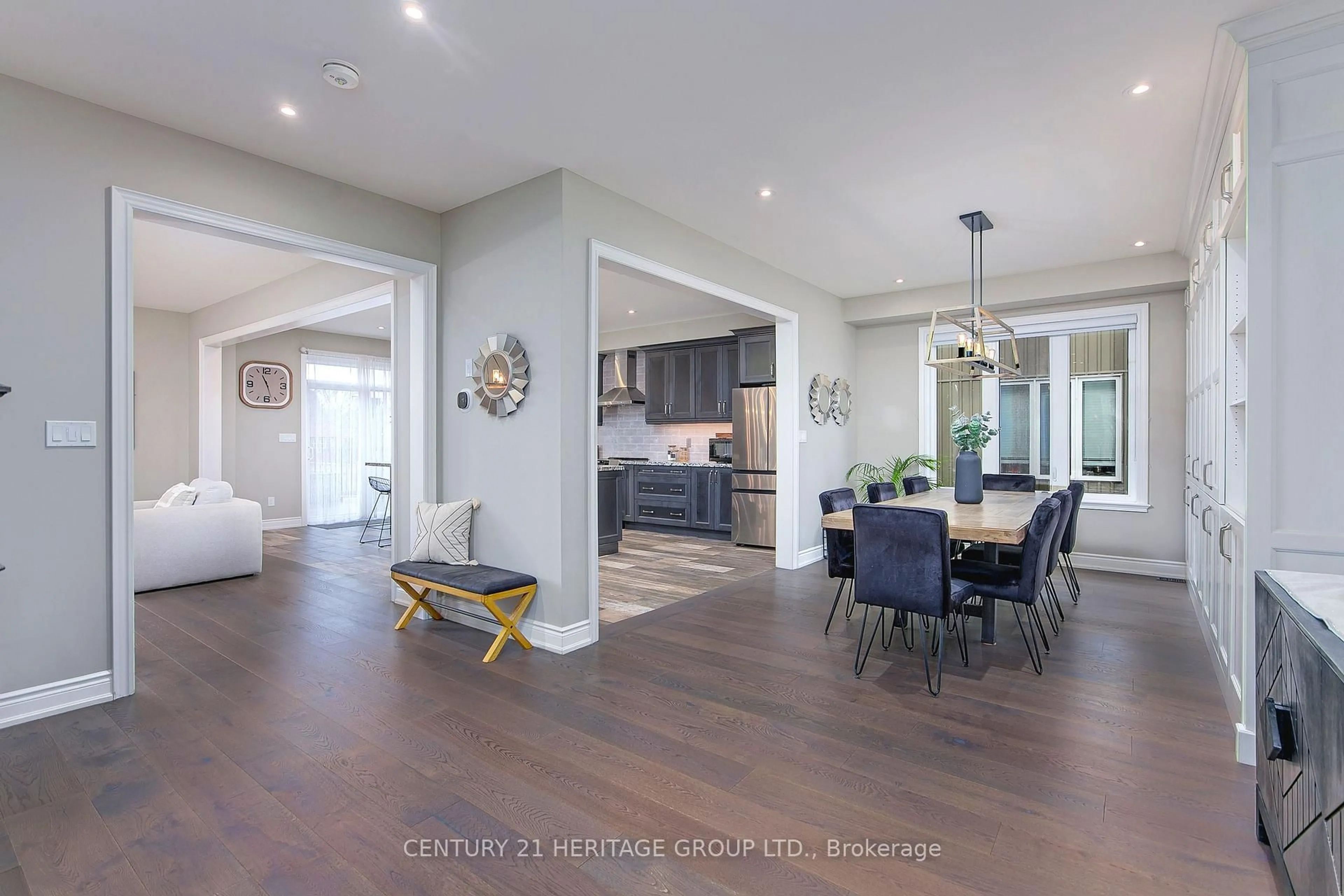 Open concept kitchen, unknown for 807A Montsell Ave, Georgina Ontario L0E 1S0