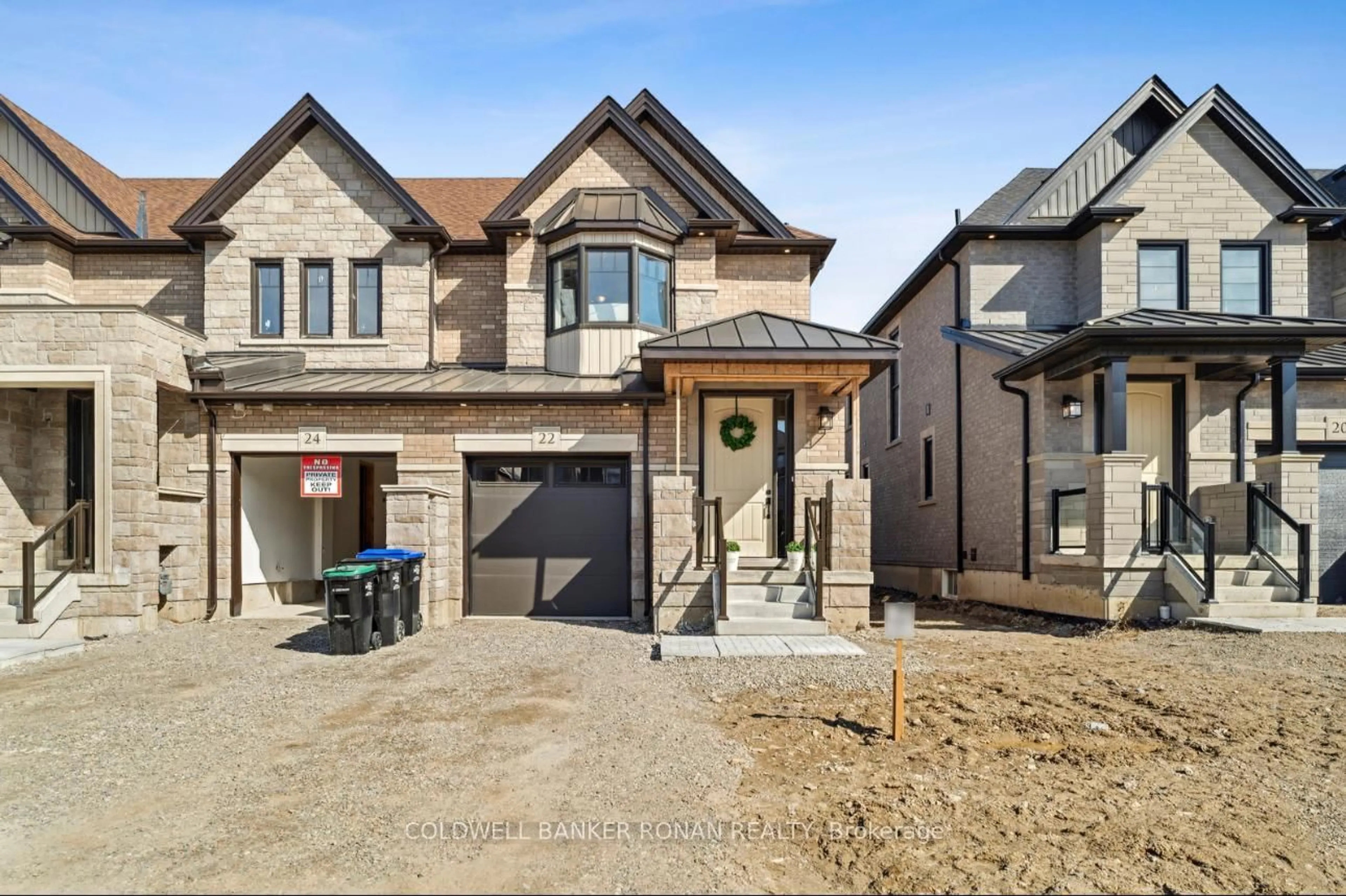 Home with brick exterior material, street for 22 Kiernan Cres, New Tecumseth Ontario L9R 0V3