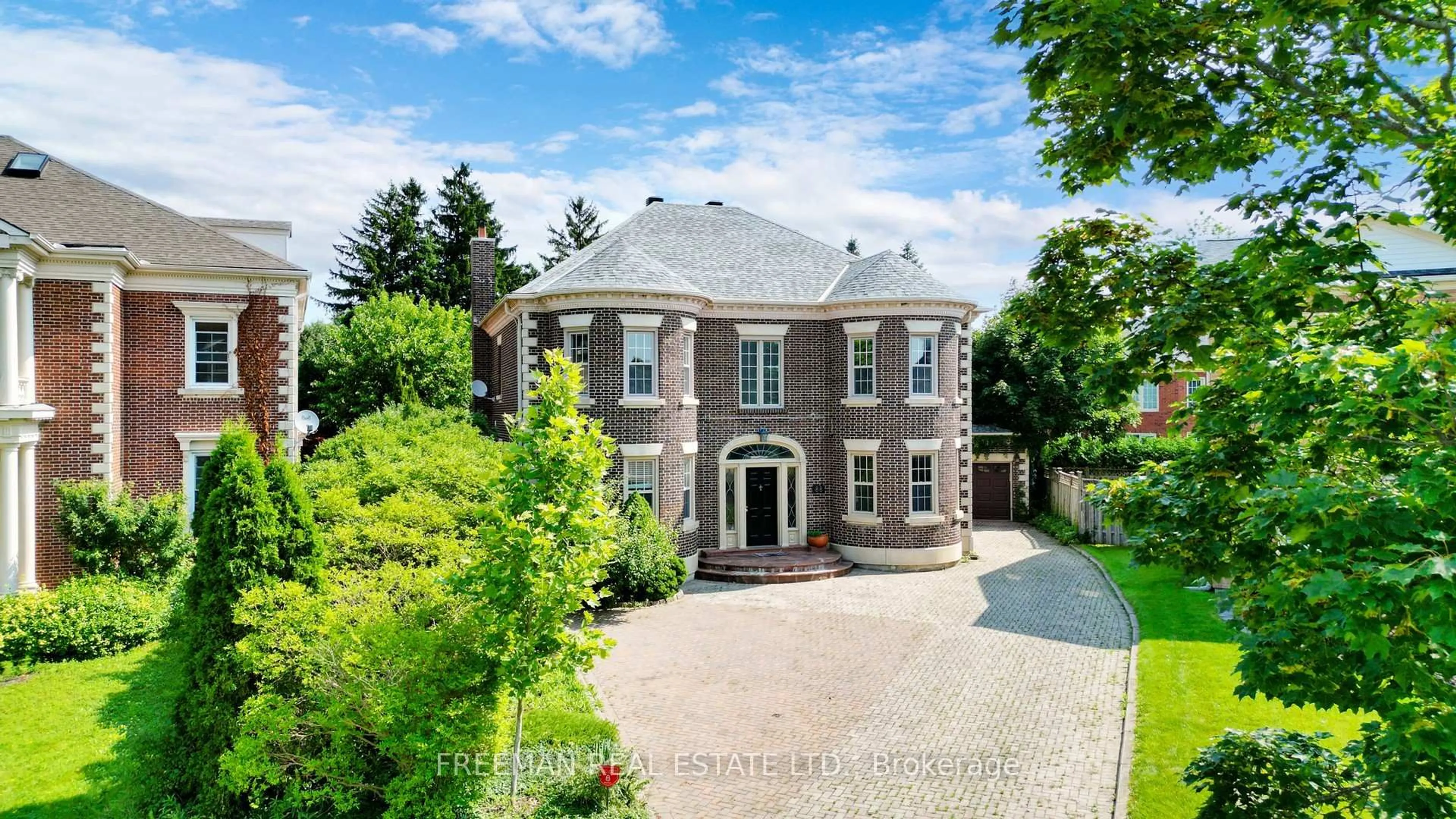 Home with brick exterior material, street for 88 Baynards Lane, Richmond Hill Ontario L4C 9B8