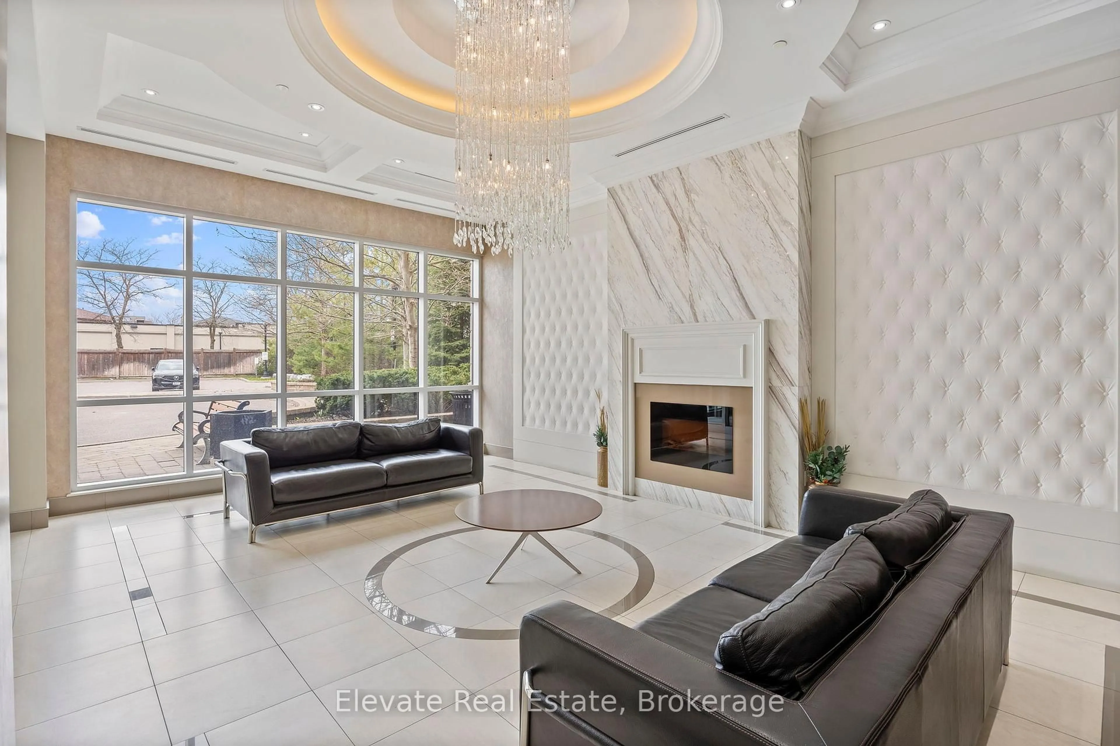 Unknown for 2396 Major Mackenzie Dr #322, Vaughan Ontario L6A 4Y1