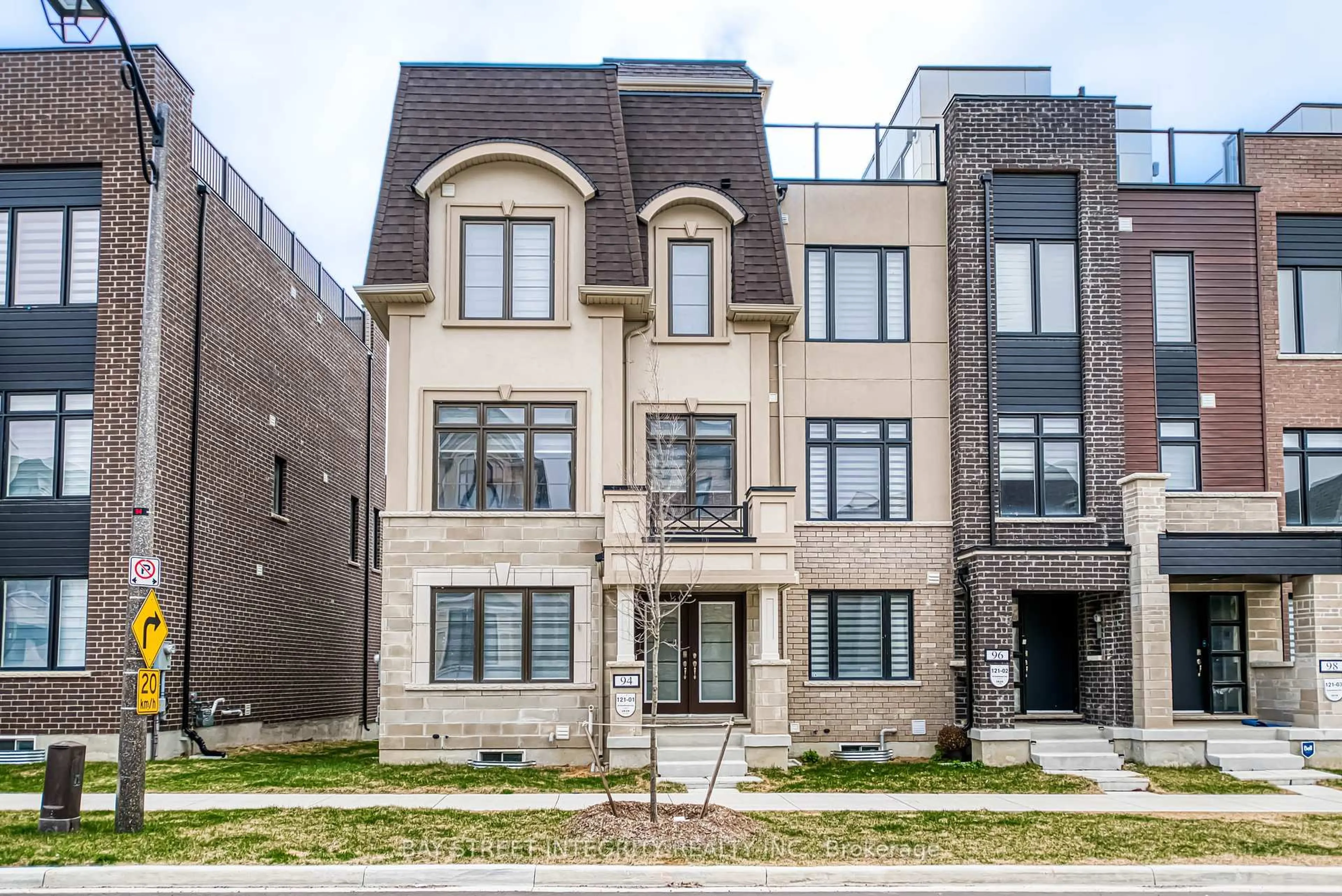 Home with brick exterior material, street for 94 Guardhouse Cres, Markham Ontario L6C 3J9