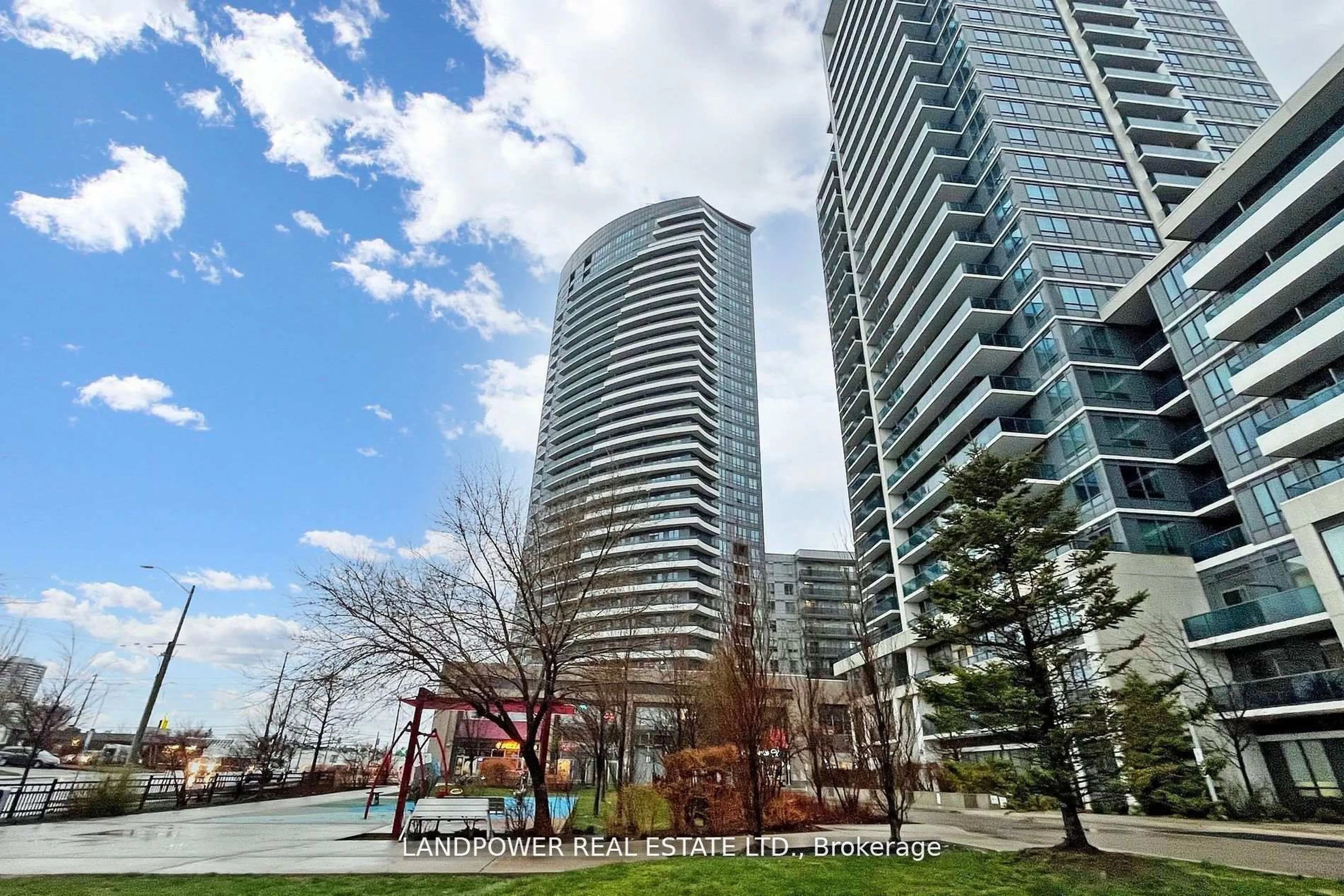 Patio, city buildings view from balcony for 7161 Yonge St #2633, Markham Ontario L3T 0C8
