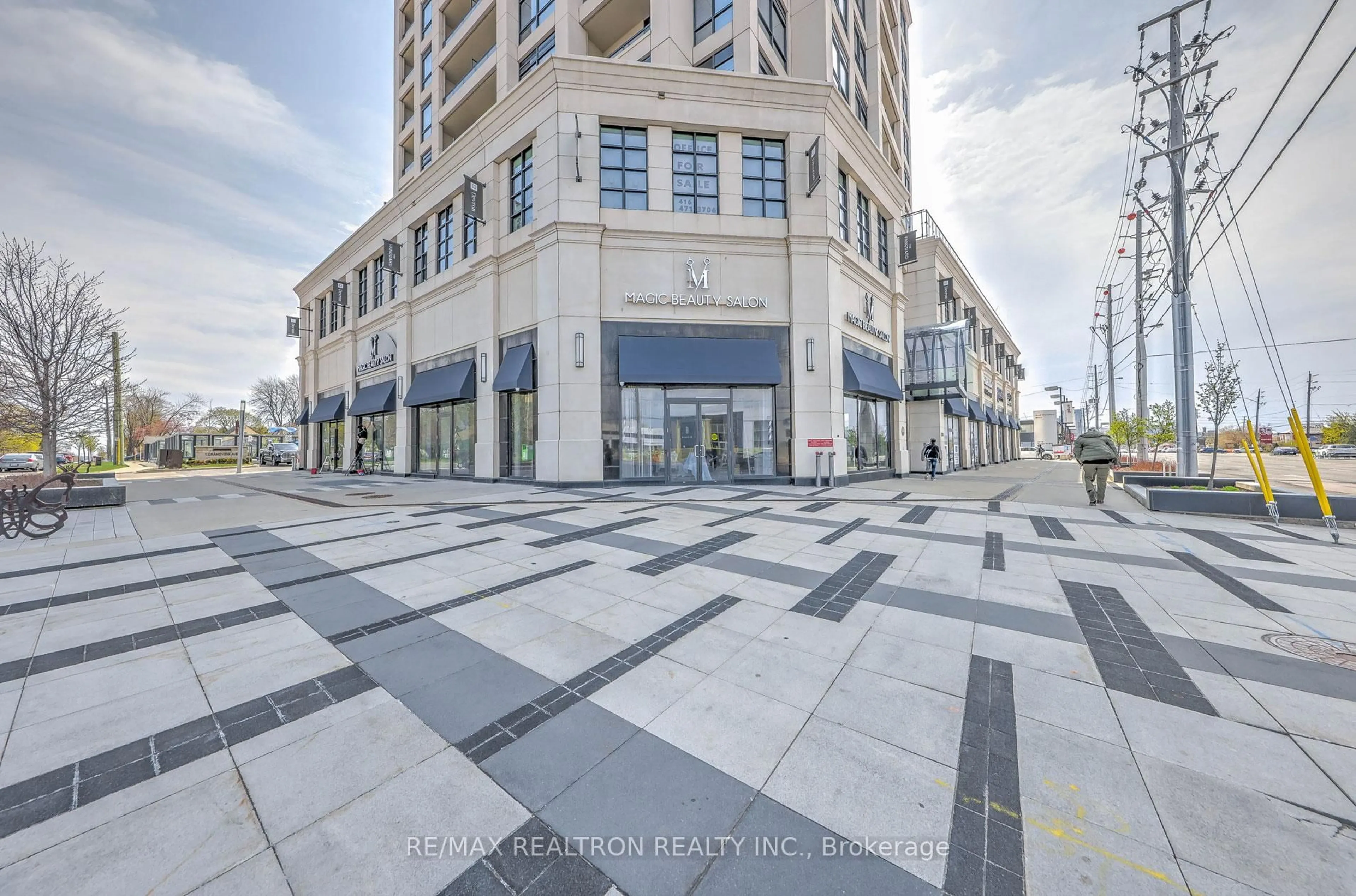 Patio, building for 1 Grandview Ave #610, Markham Ontario L3T 1G7
