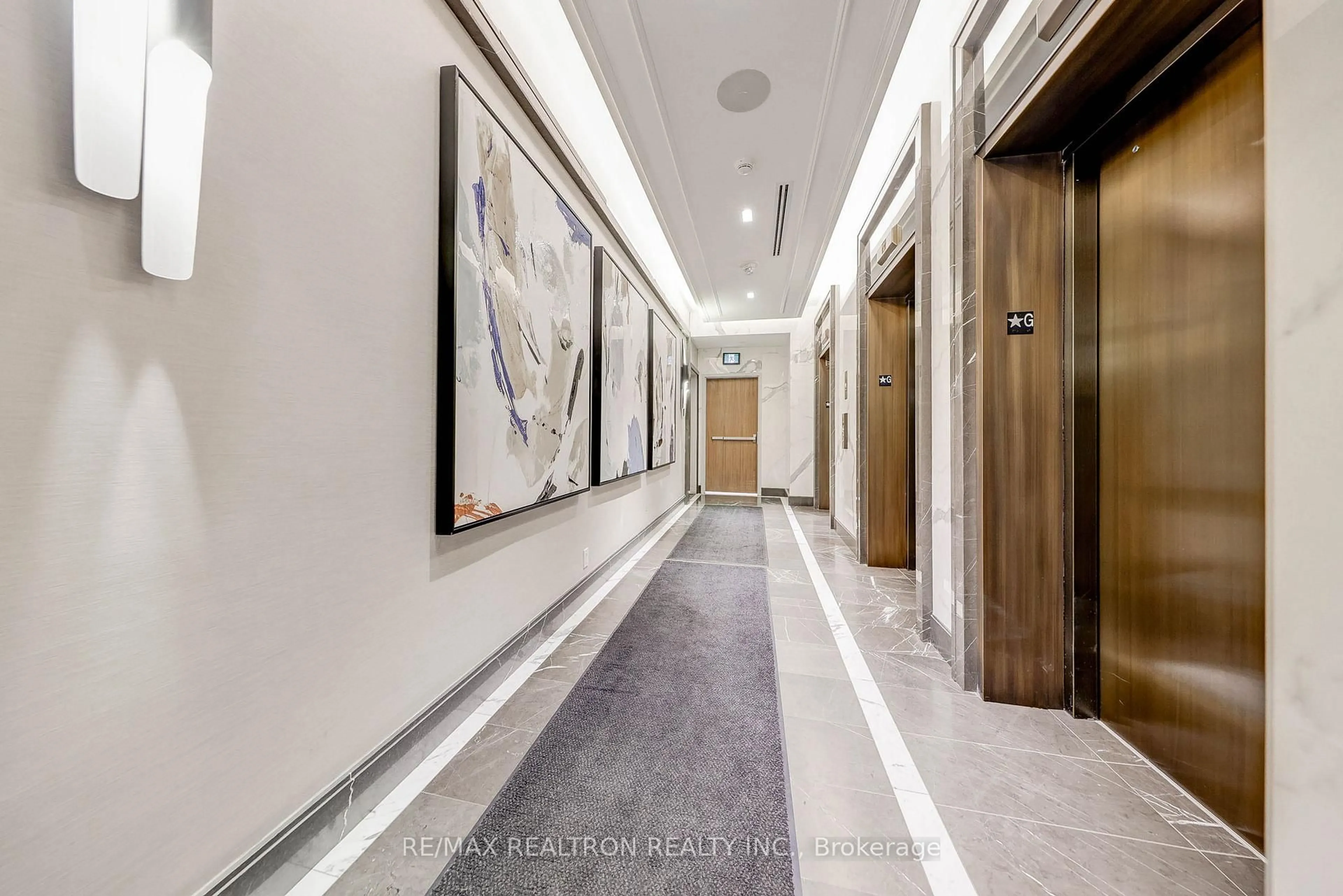 Indoor foyer for 1 Grandview Ave #610, Markham Ontario L3T 1G7