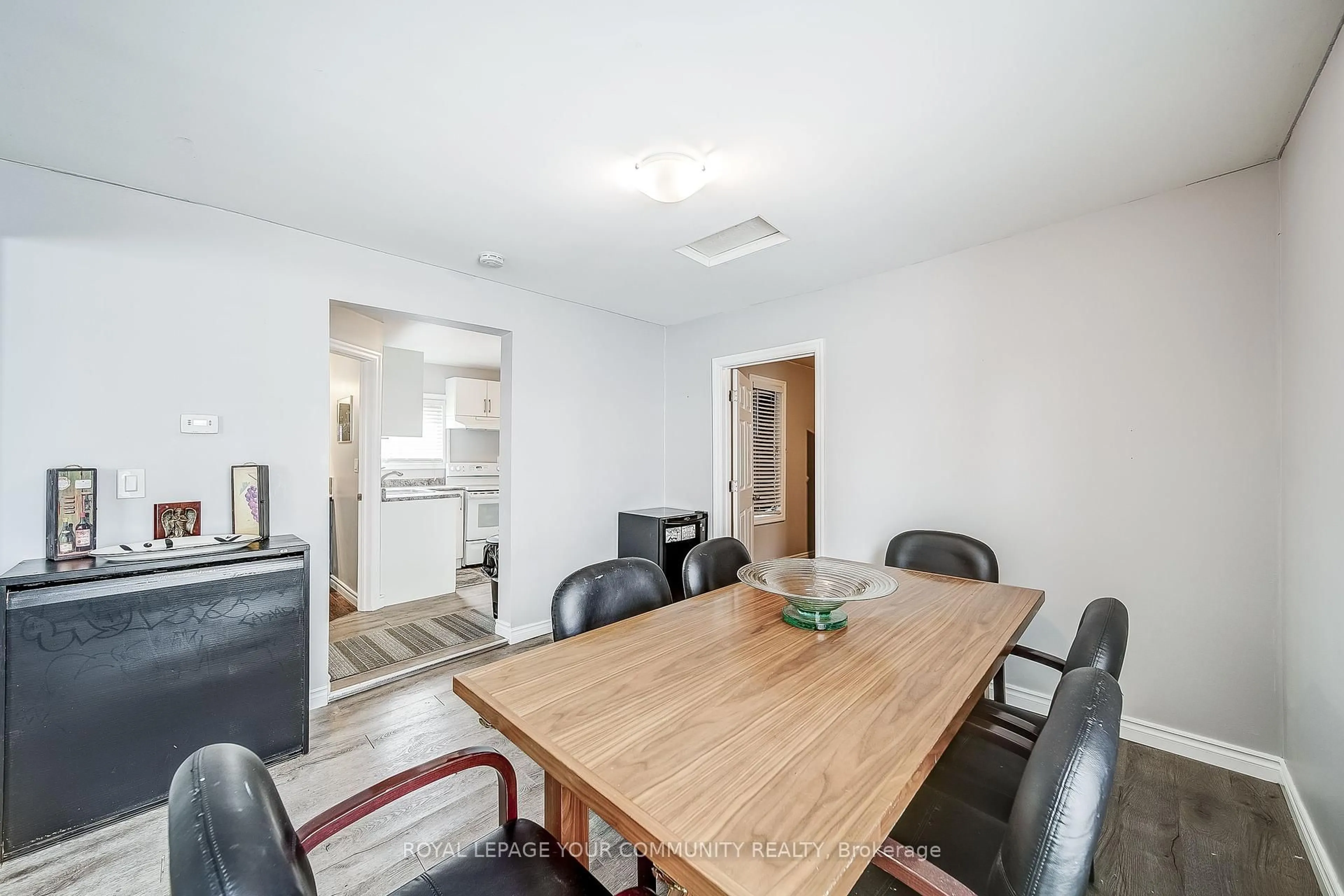 Dining room, unknown for 86 Temperance St, Aurora Ontario L4G 2P8