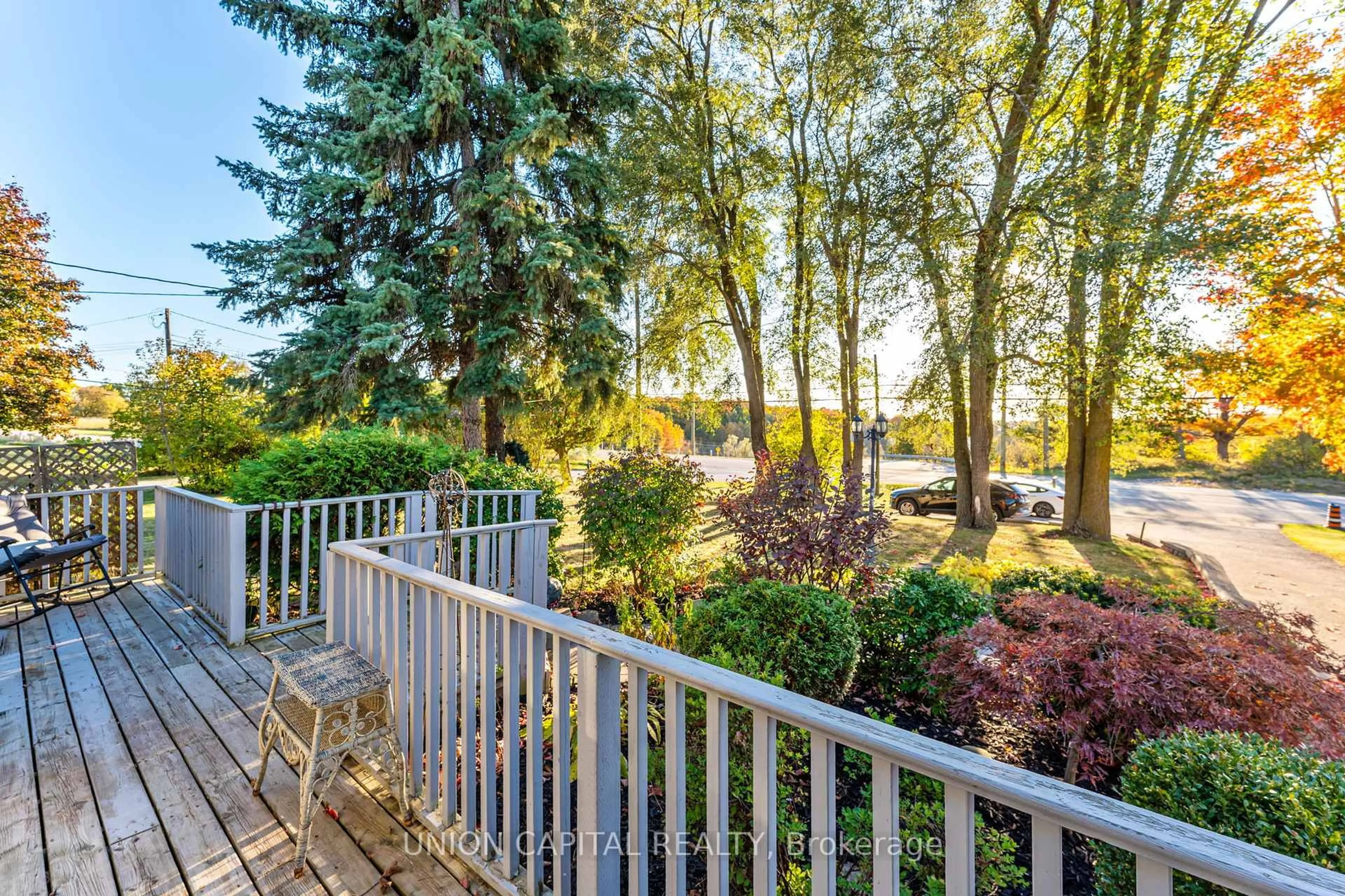 Patio, unknown for 19765 Leslie St, East Gwillimbury Ontario L0G 1R0