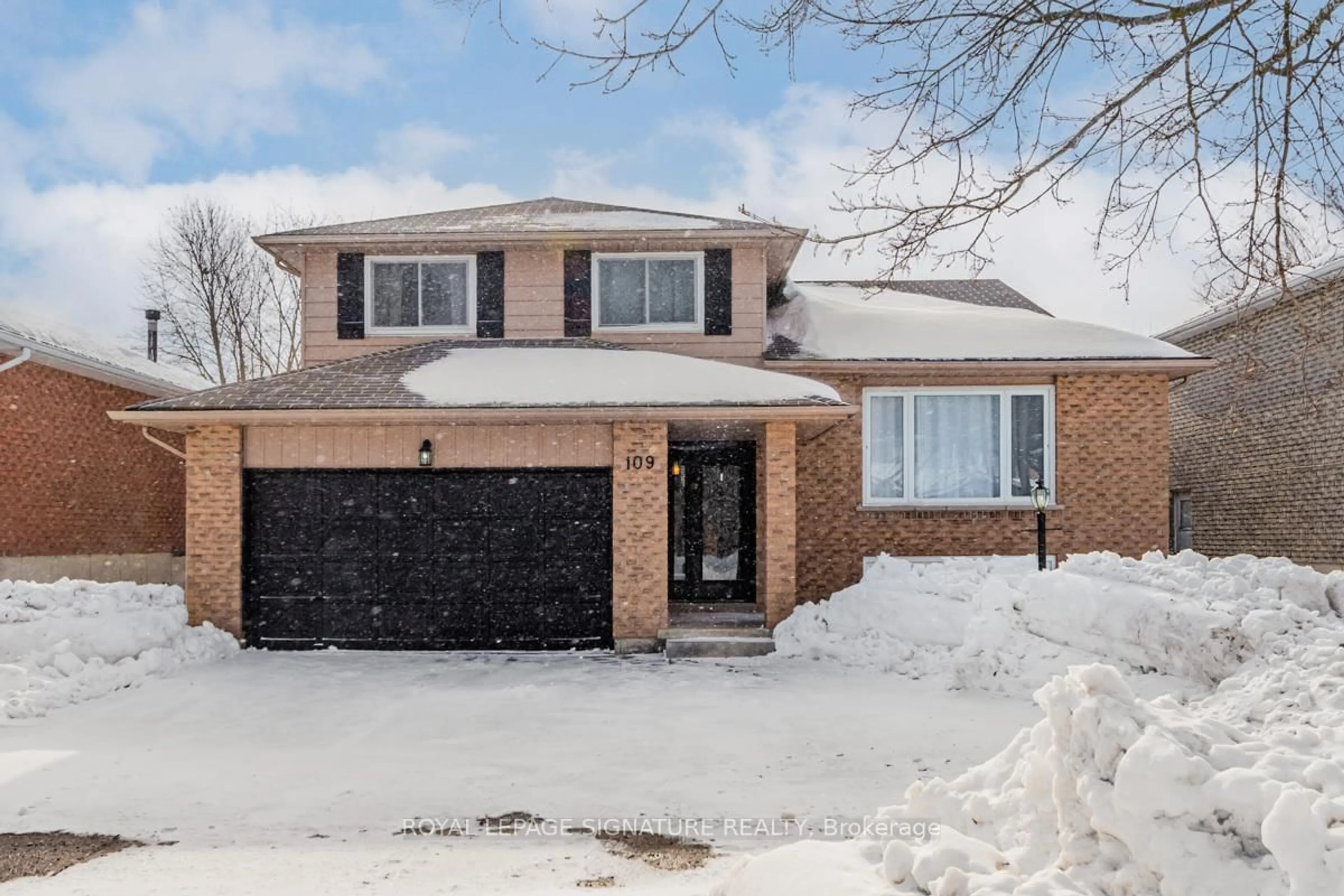 Home with brick exterior material, street for 109 Imperial Cres, Bradford West Gwillimbury Ontario L3Z 2N6