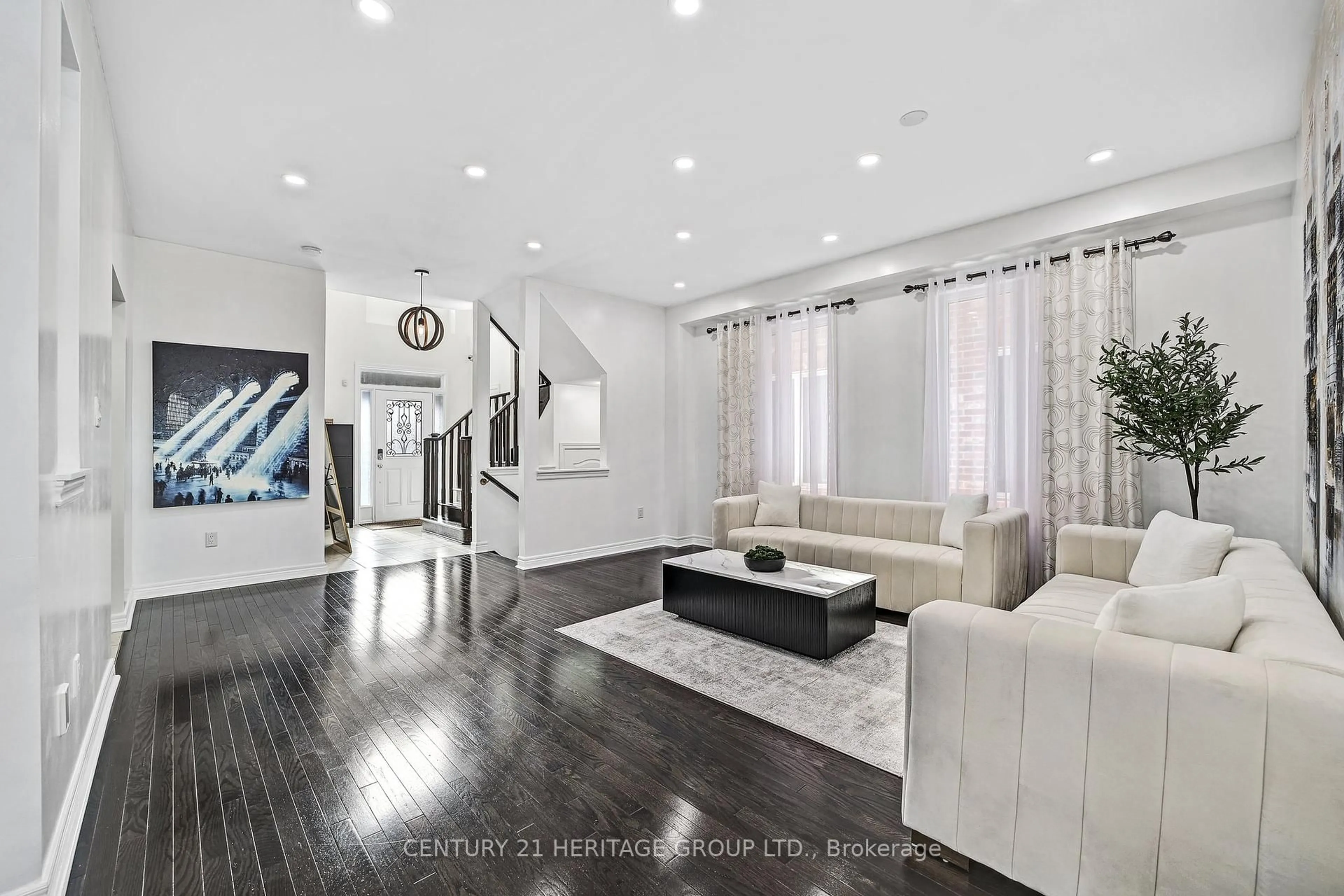 Living room with furniture, unknown for 32 Amberwing Landing, Bradford West Gwillimbury Ontario L3Z 0H9