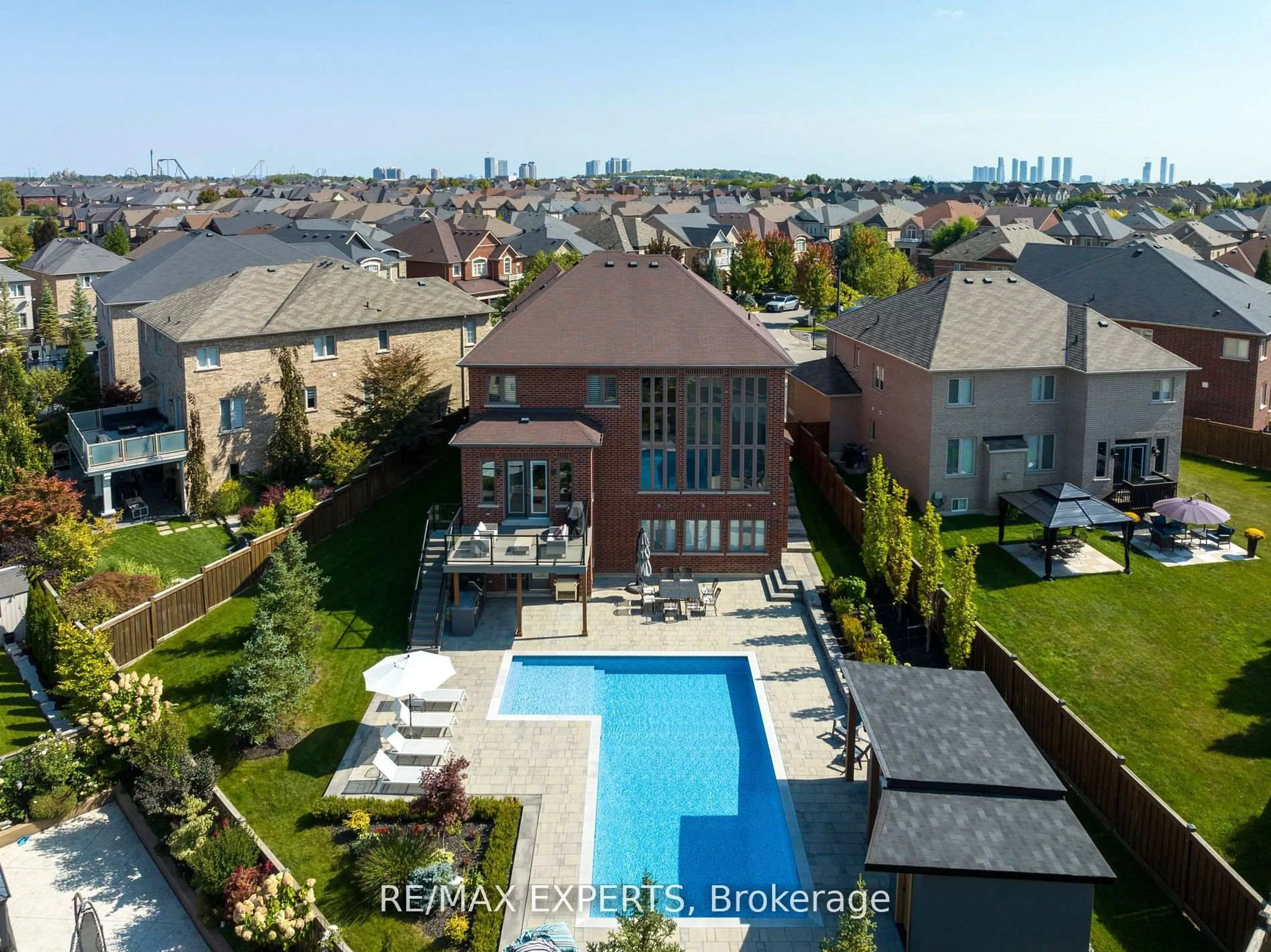 A pic from outside/outdoor area/front of a property/back of a property/a pic from drone, water/lake/river/ocean view for 30 Ciro Barillari Crt, Vaughan Ontario L4H 0Y9