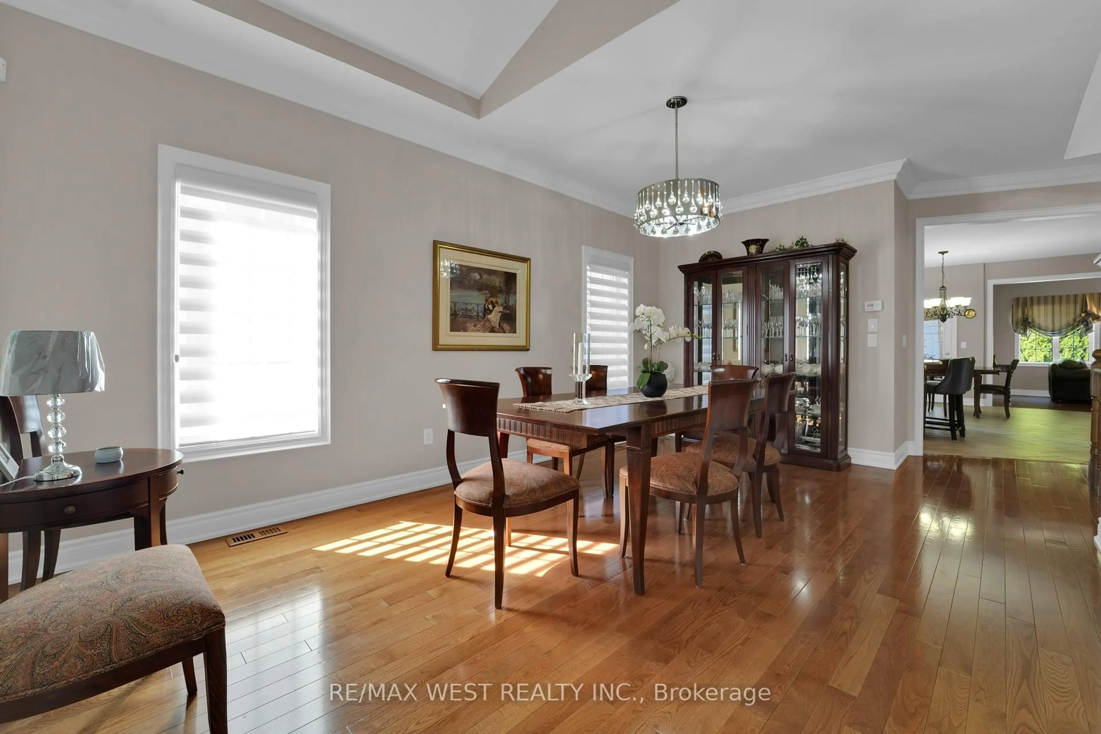 Dining room, wood/laminate floor for 216 Sir Sanford Fleming Way, Vaughan Ontario L6A 0P3