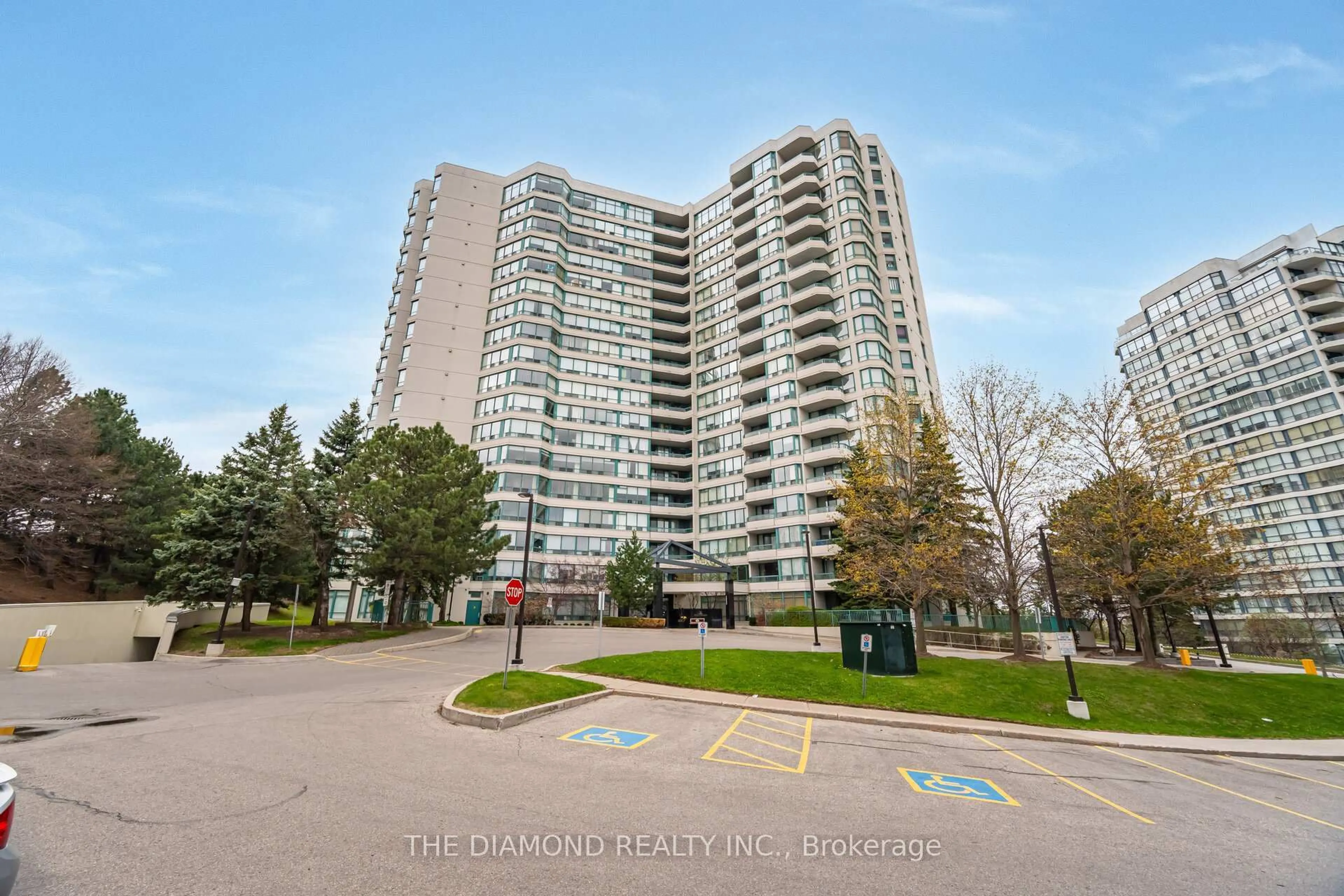 Unknown for 7250 Yonge St #610, Vaughan Ontario L4J 7X1