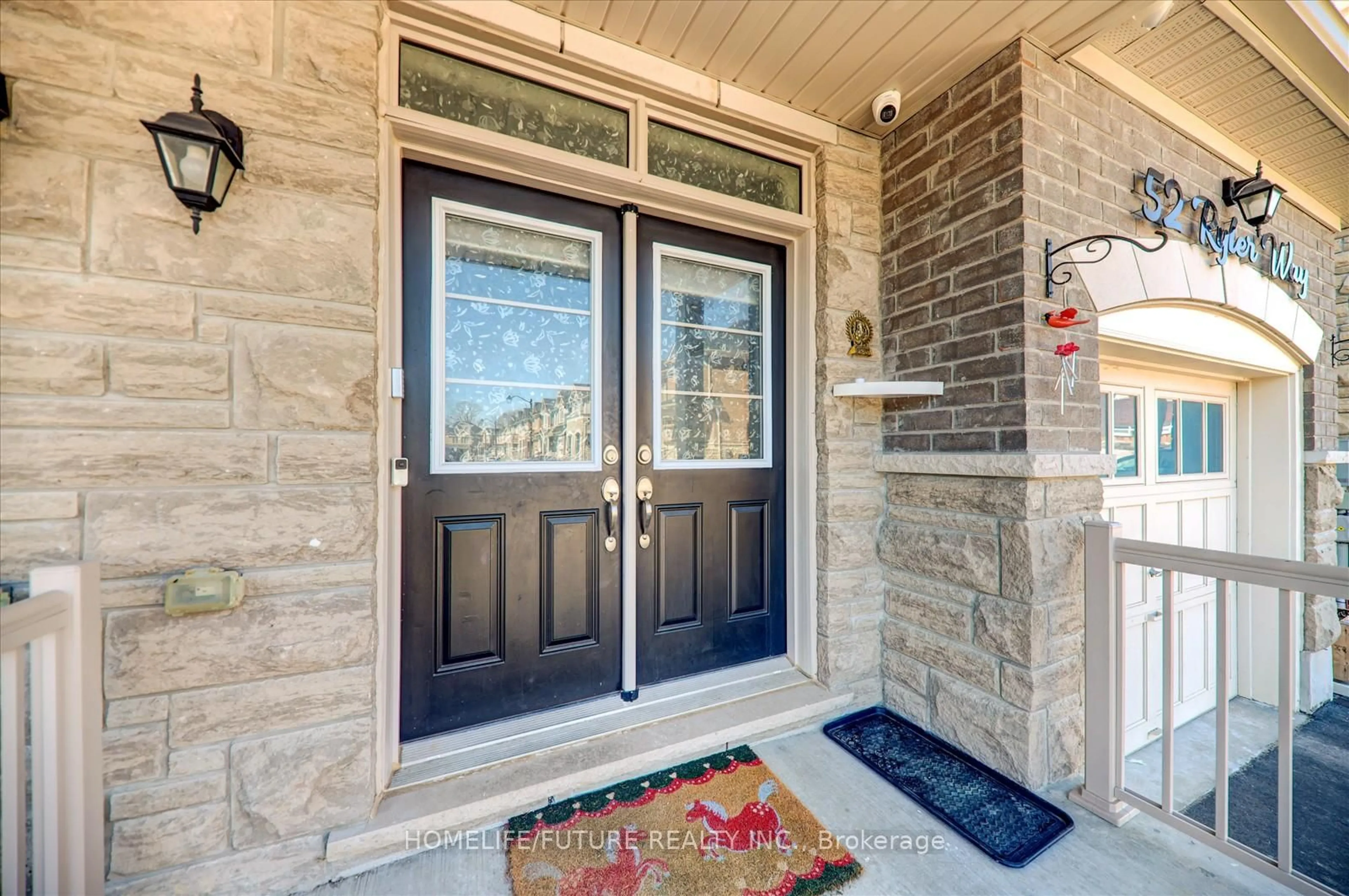 Indoor entryway for 52 Ryler Way, Markham Ontario L3S 0E7