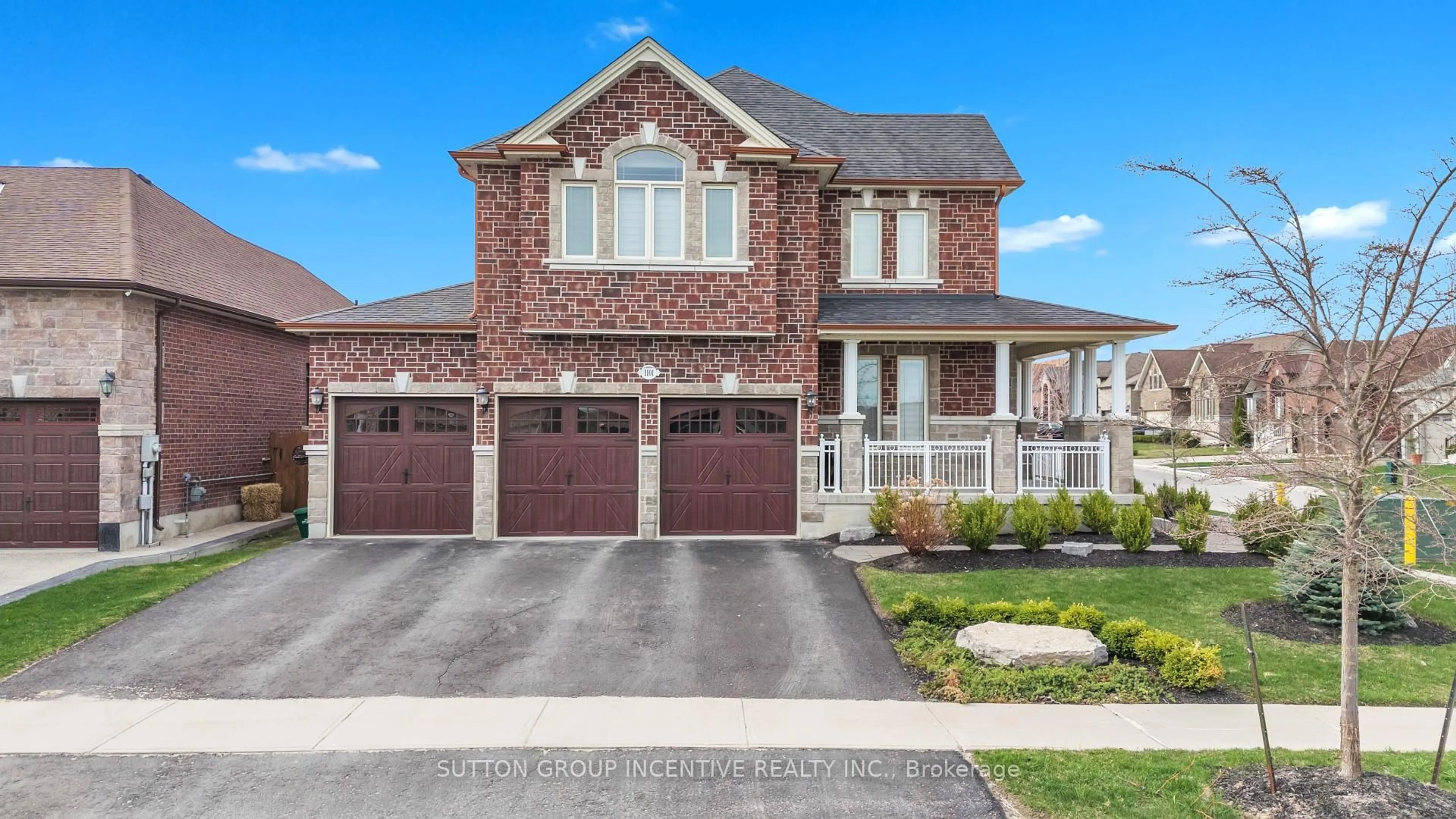 Home with brick exterior material, street for 1101 Quarry Dr, Innisfil Ontario L9S 4X4