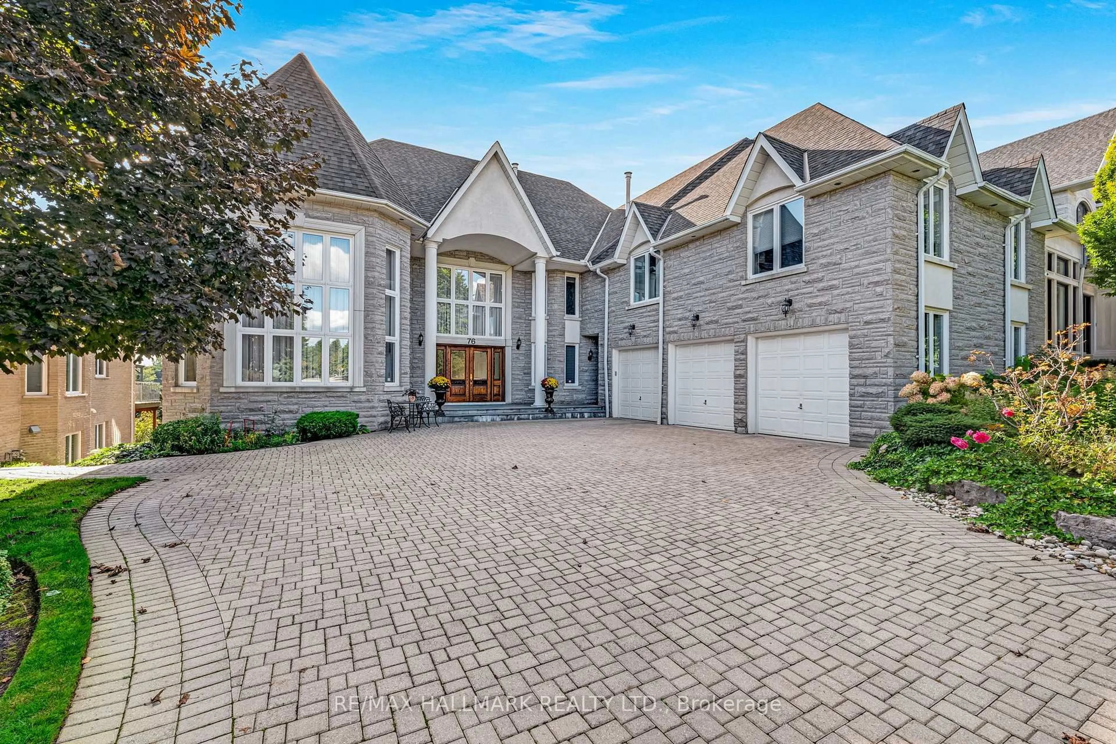 Home with brick exterior material, street for 76 Deerchase Circ, Vaughan Ontario L4H 1B4