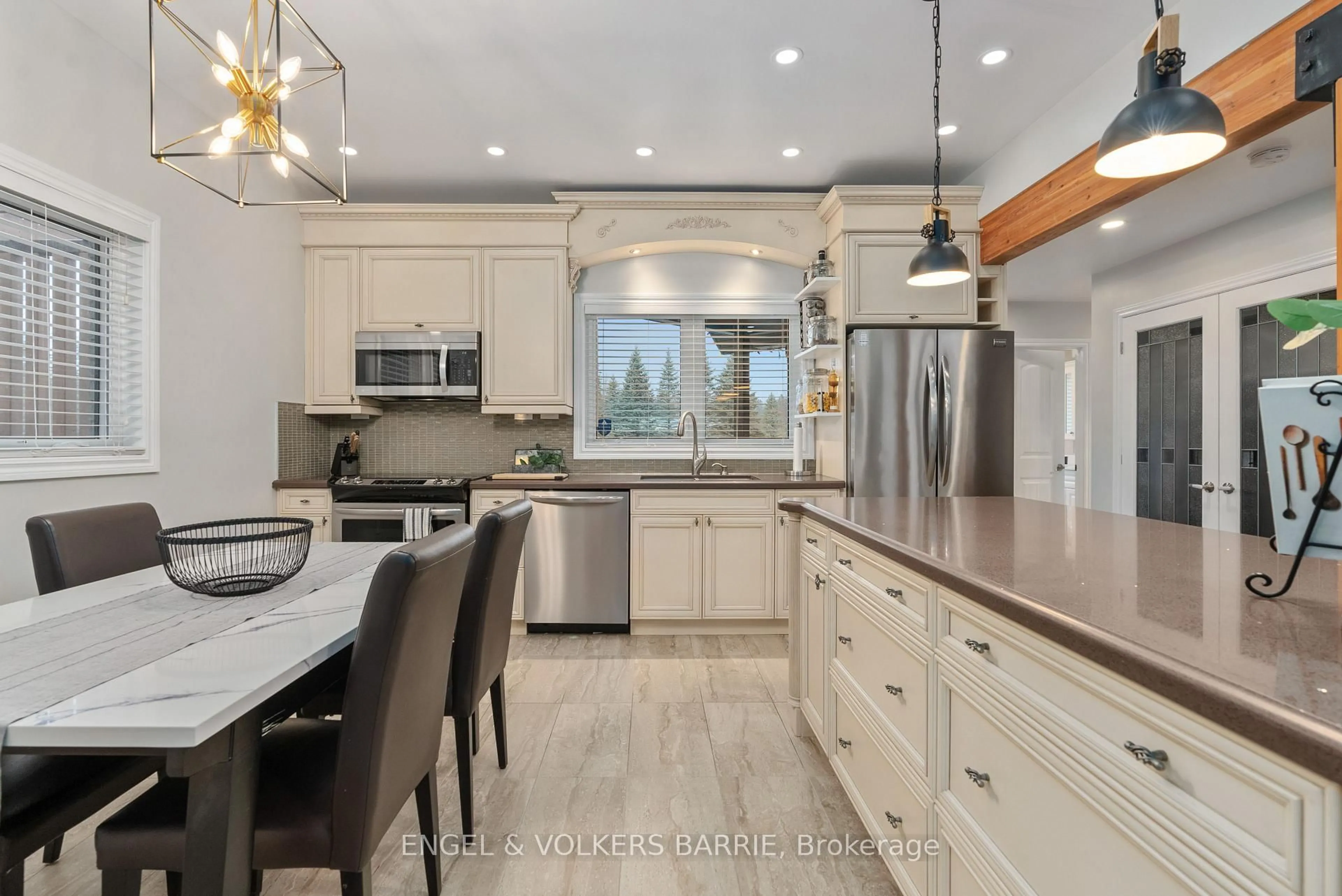 Open concept kitchen, ceramic/tile floor for 6605 County Road 21 N/A, Essa Ontario L9R 1V2