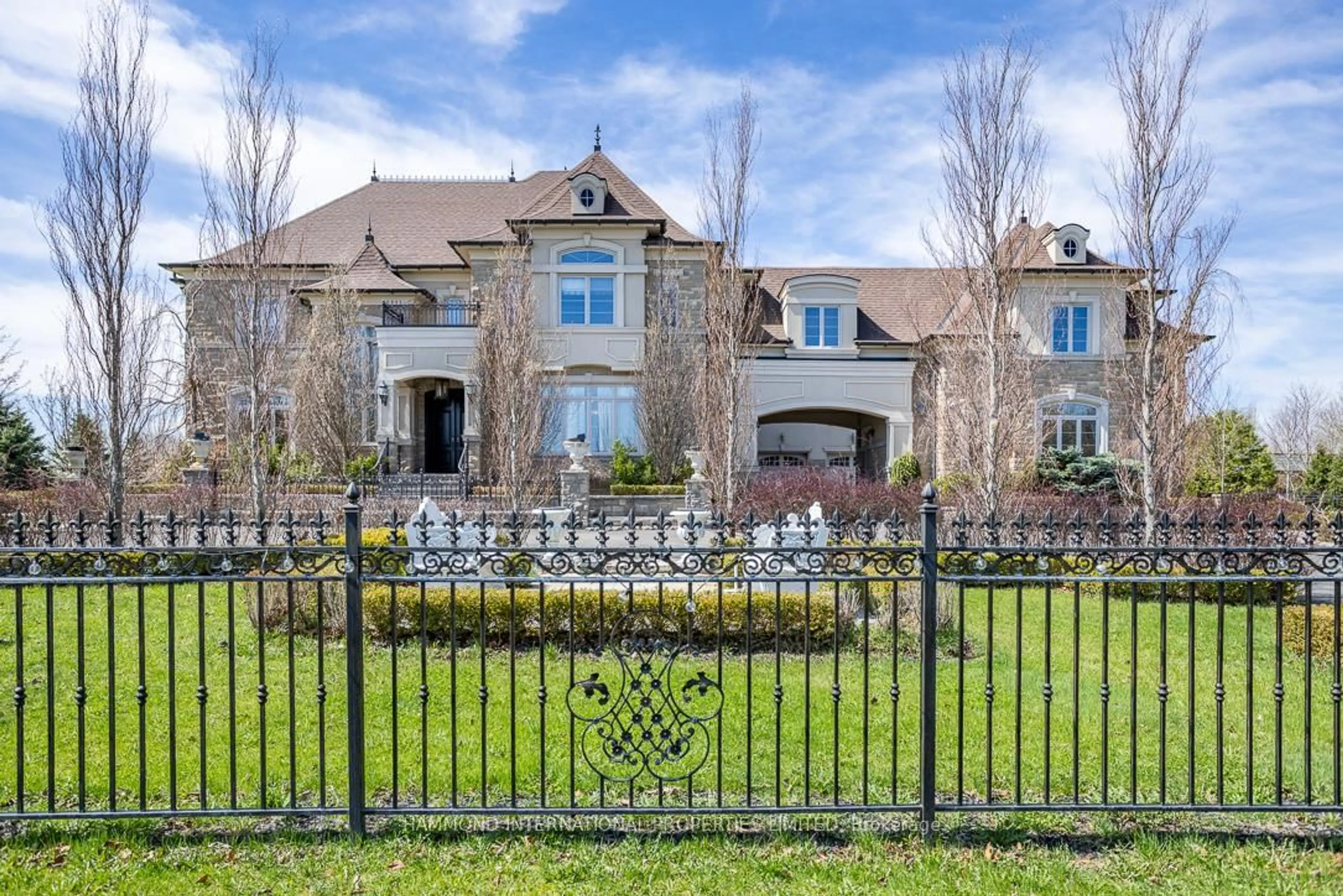 Unknown for 106 Stallions Crt, Vaughan Ontario L6A 4V5