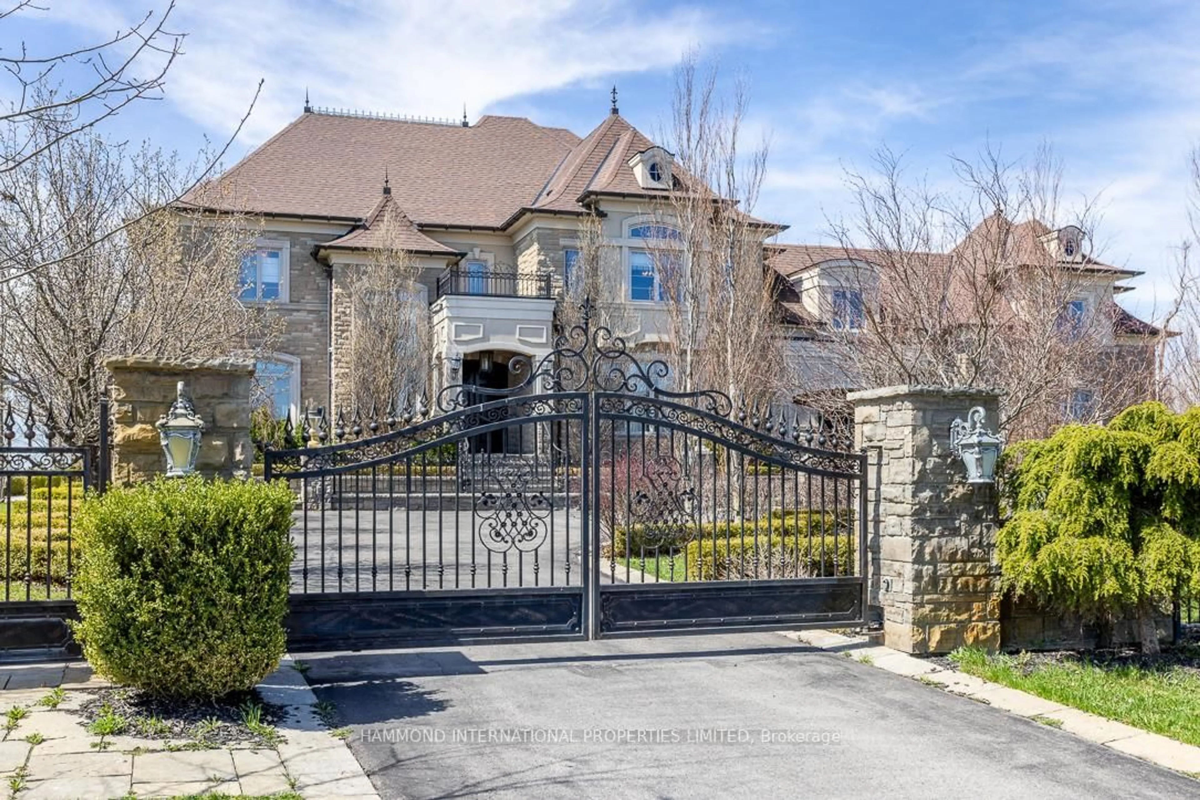 Unknown for 106 Stallions Crt, Vaughan Ontario L6A 4V5