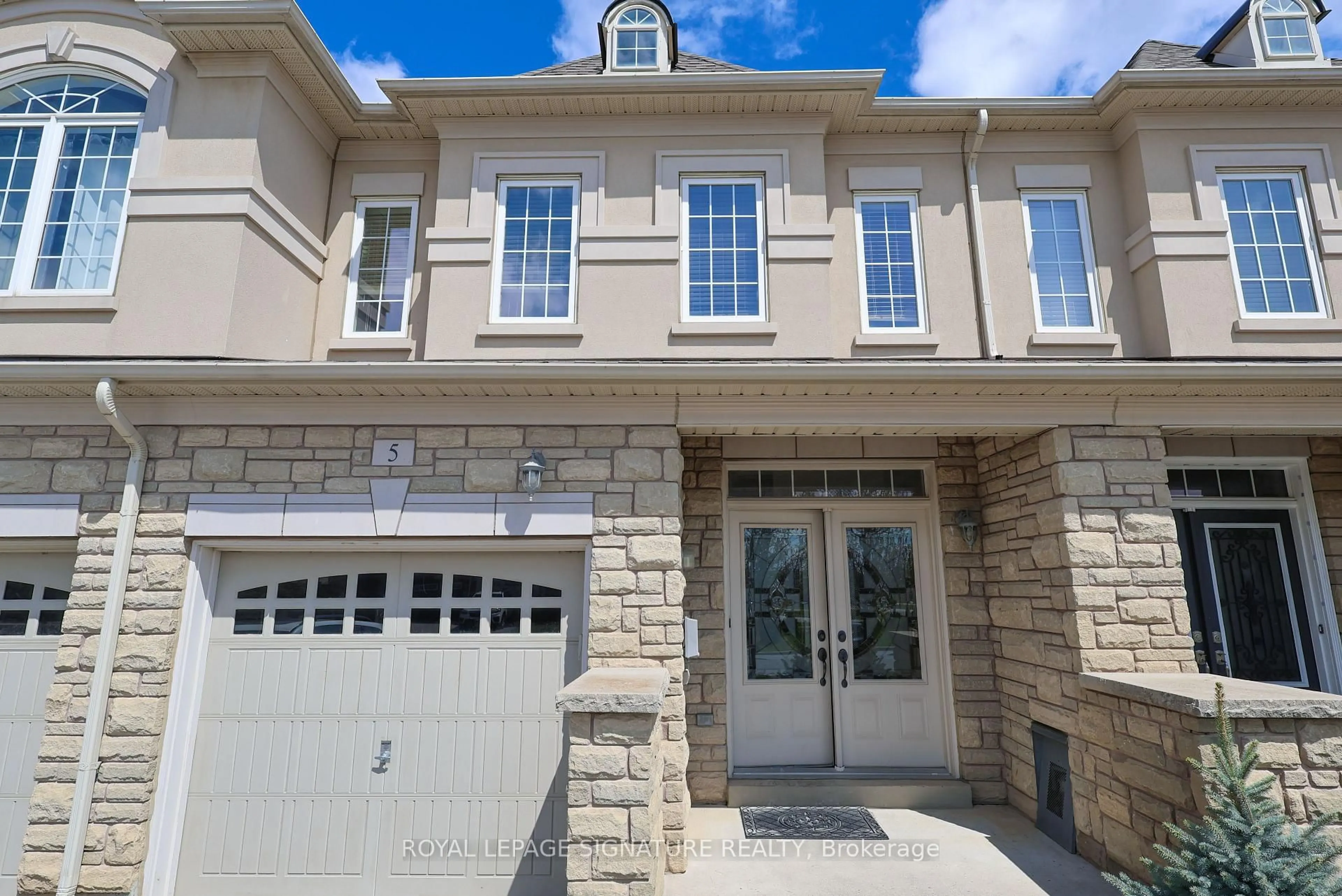 Home with brick exterior material, street for 5 Sedgewick Pl, Vaughan Ontario L4H 3L5