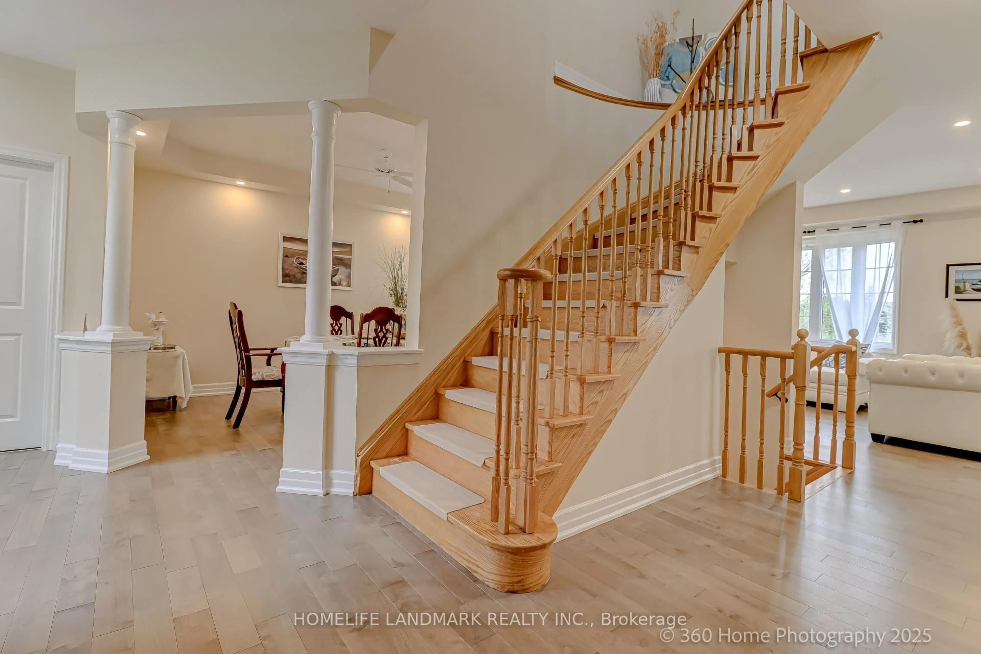 Unknown for 42 Robert Wilson Cres, Georgina Ontario L4P 0G9
