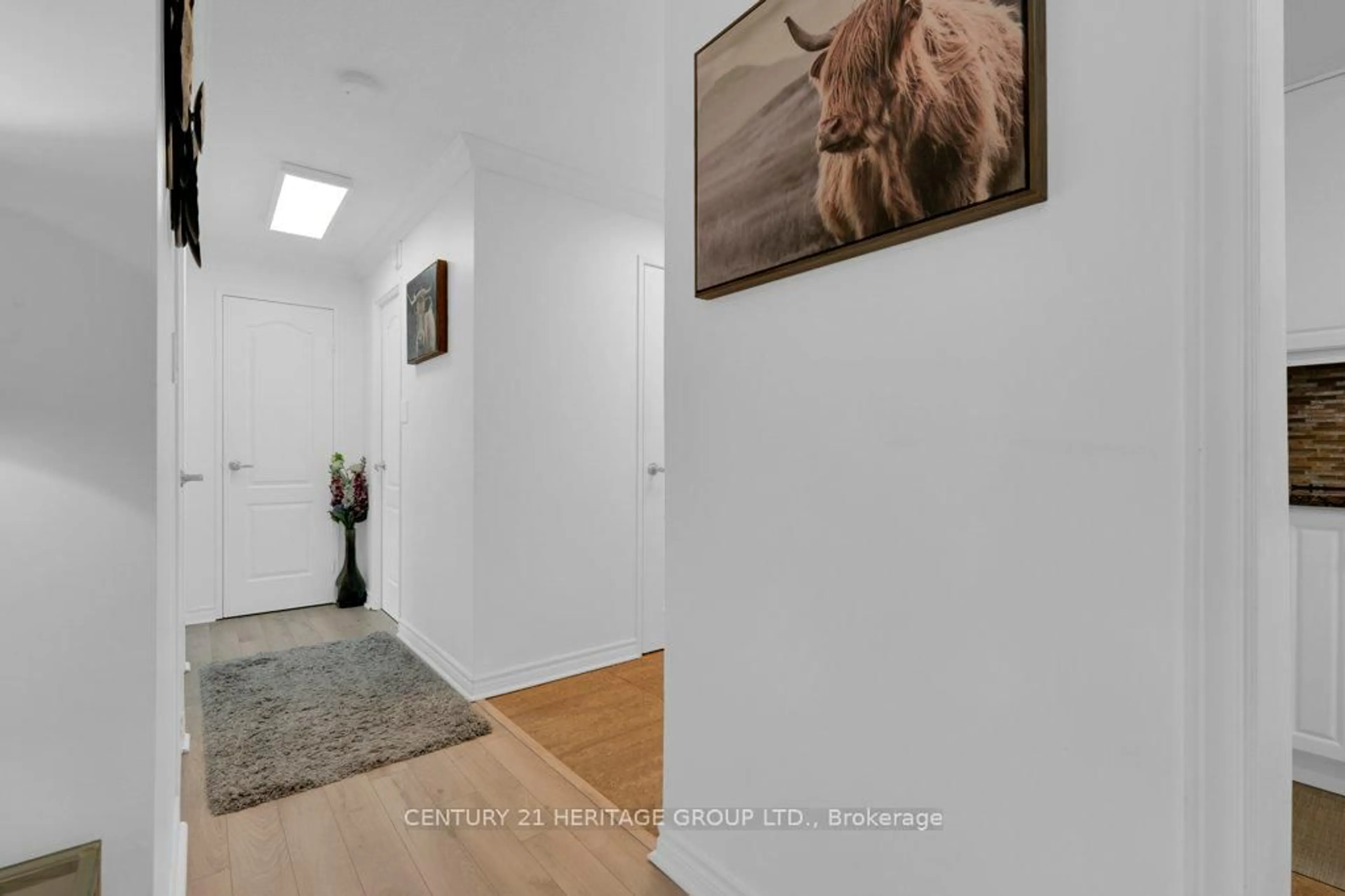 Indoor entryway for 50 Inverlochy Blvd #804, Markham Ontario L3T 4T6