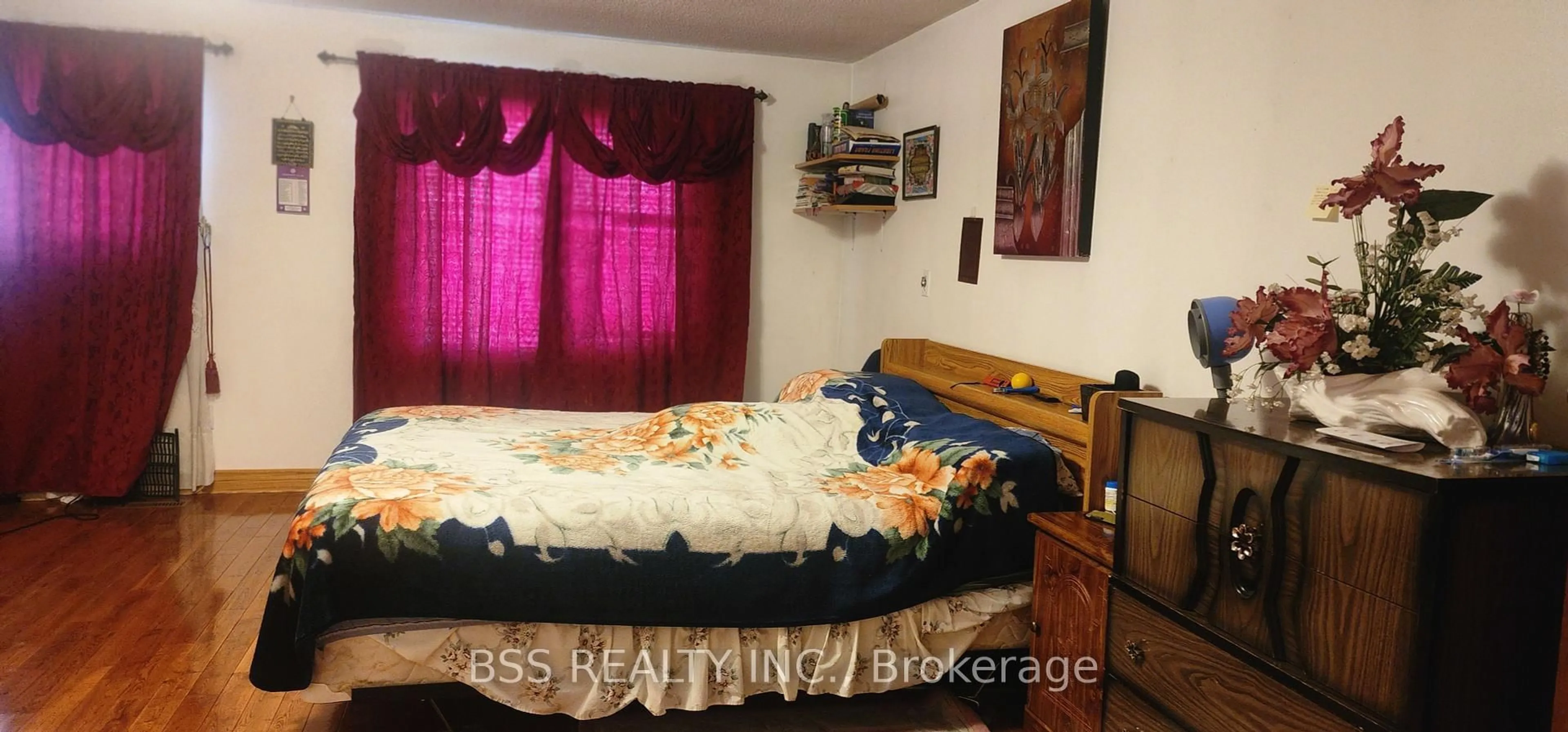 A pic of a room for 37 Miles Farm Rd, Markham Ontario L3S 2C2