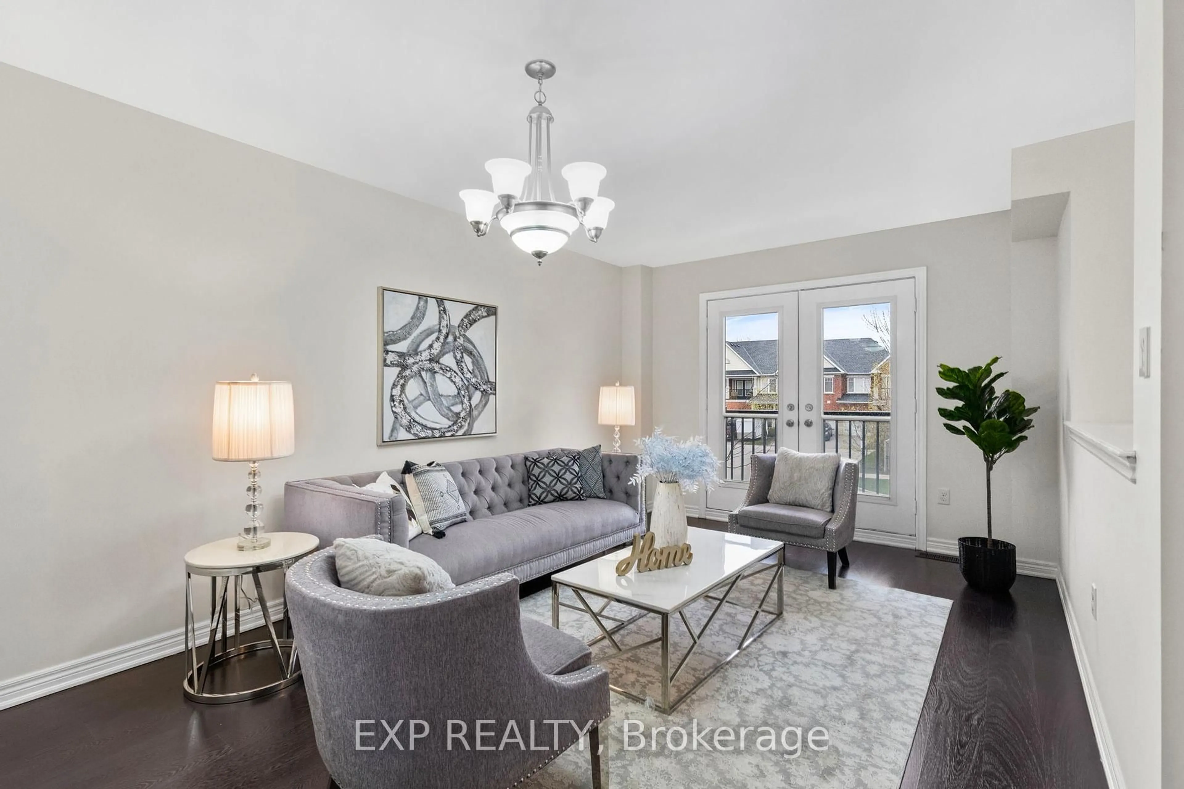 Living room with furniture, unknown for 968 Millard St, Whitchurch-Stouffville Ontario L4A 0T2