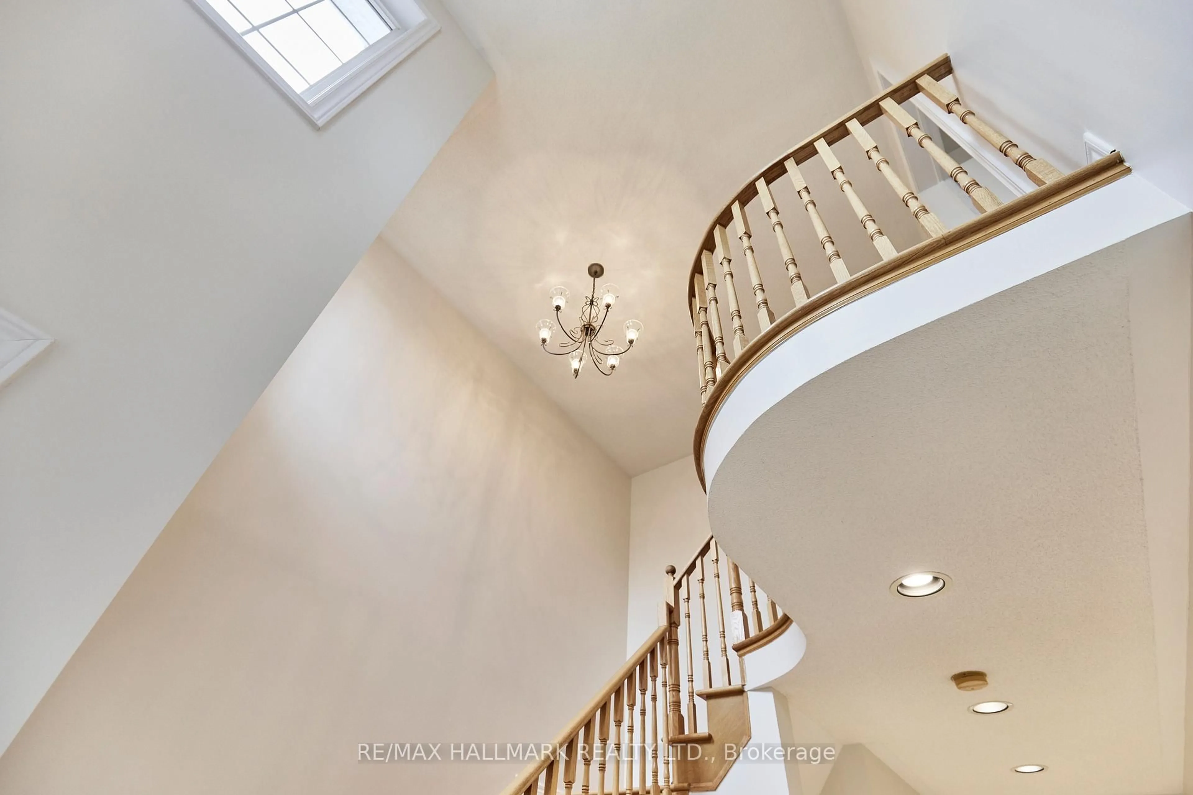 Stairs for 259 Country Glen Rd, Markham Ontario L6B 1C3