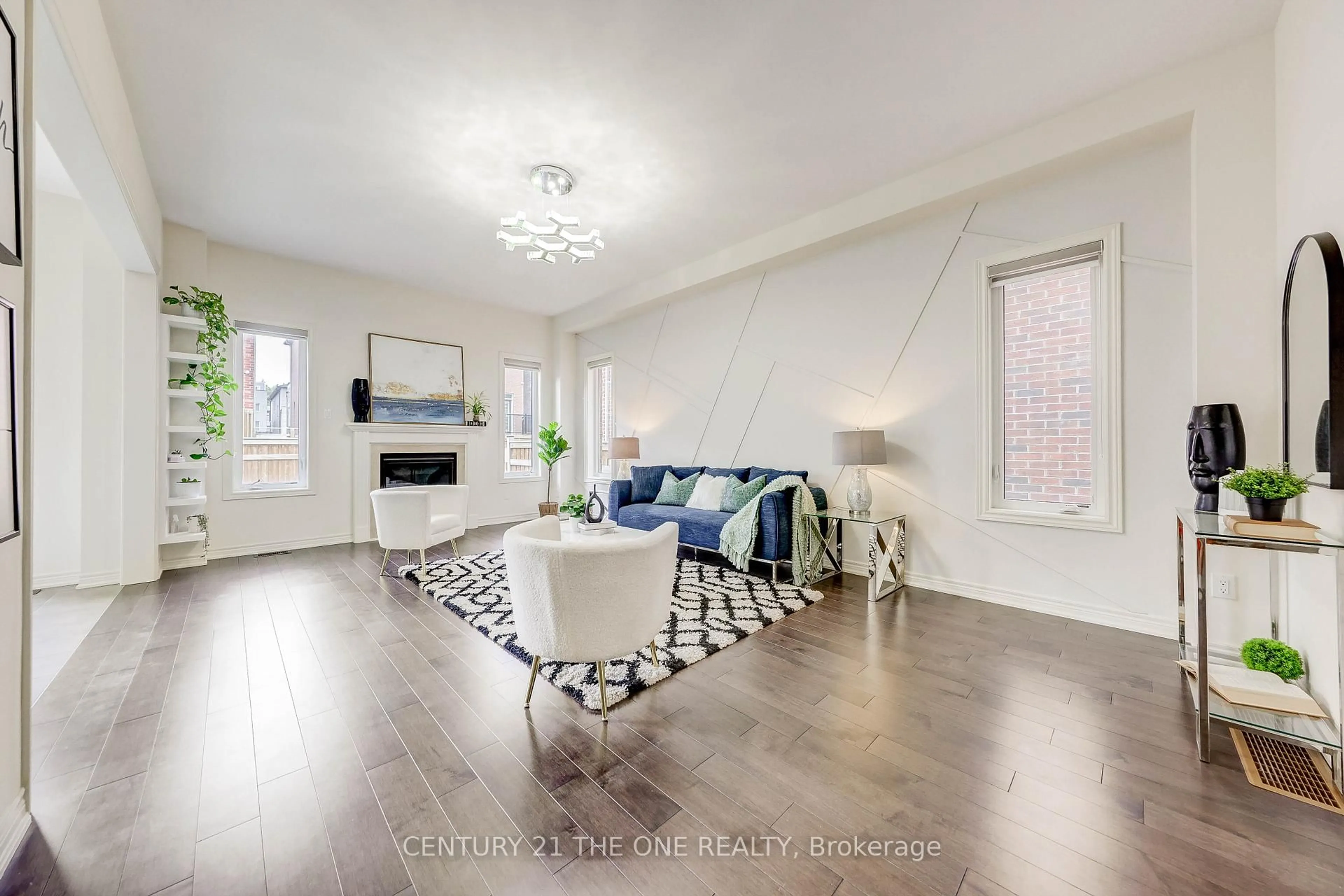 Living room with furniture, unknown for 32 Red Giant St, Richmond Hill Ontario L4C 4Y4