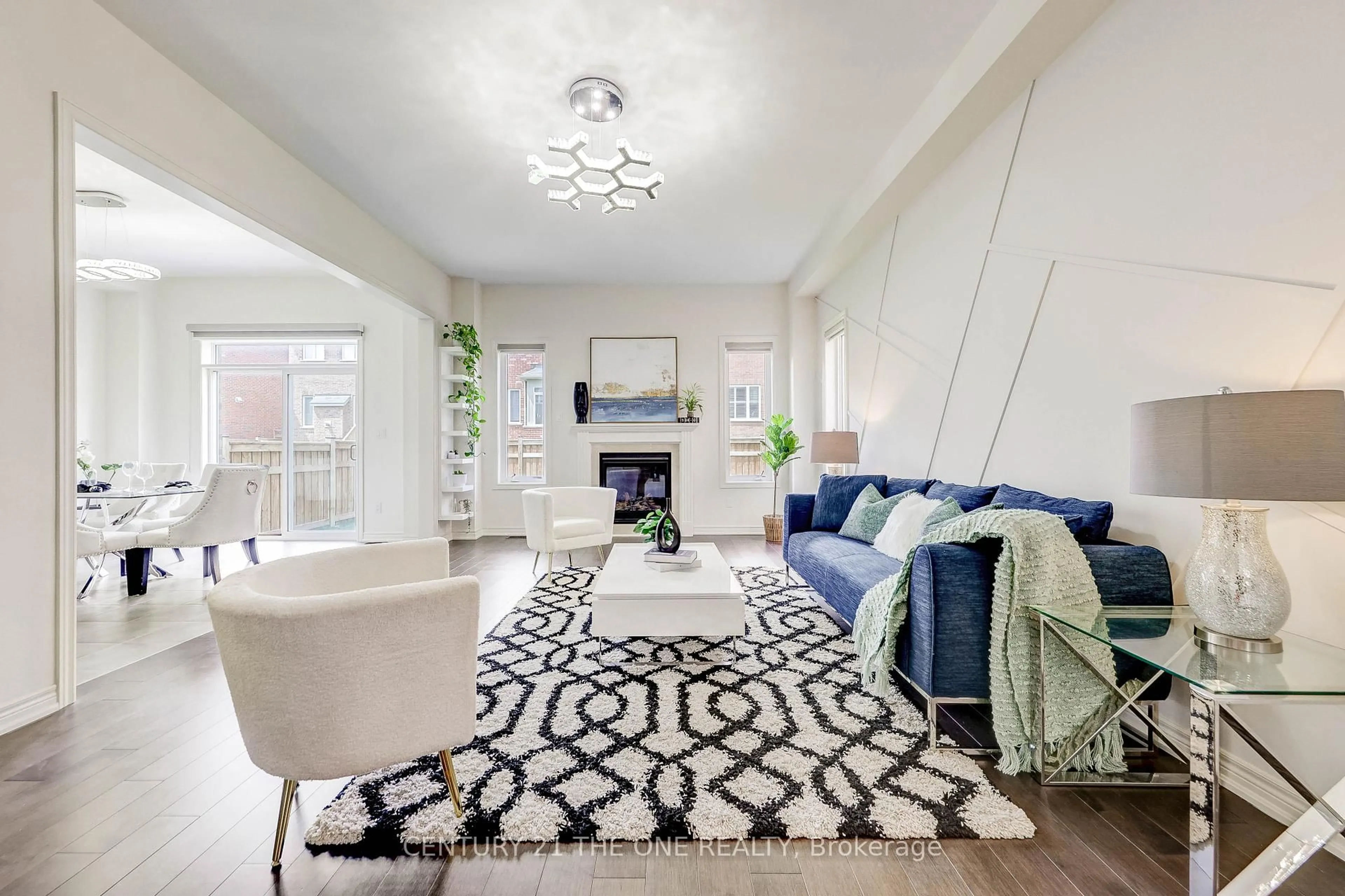 Living room with furniture, carpet floor for 32 Red Giant St, Richmond Hill Ontario L4C 4Y4